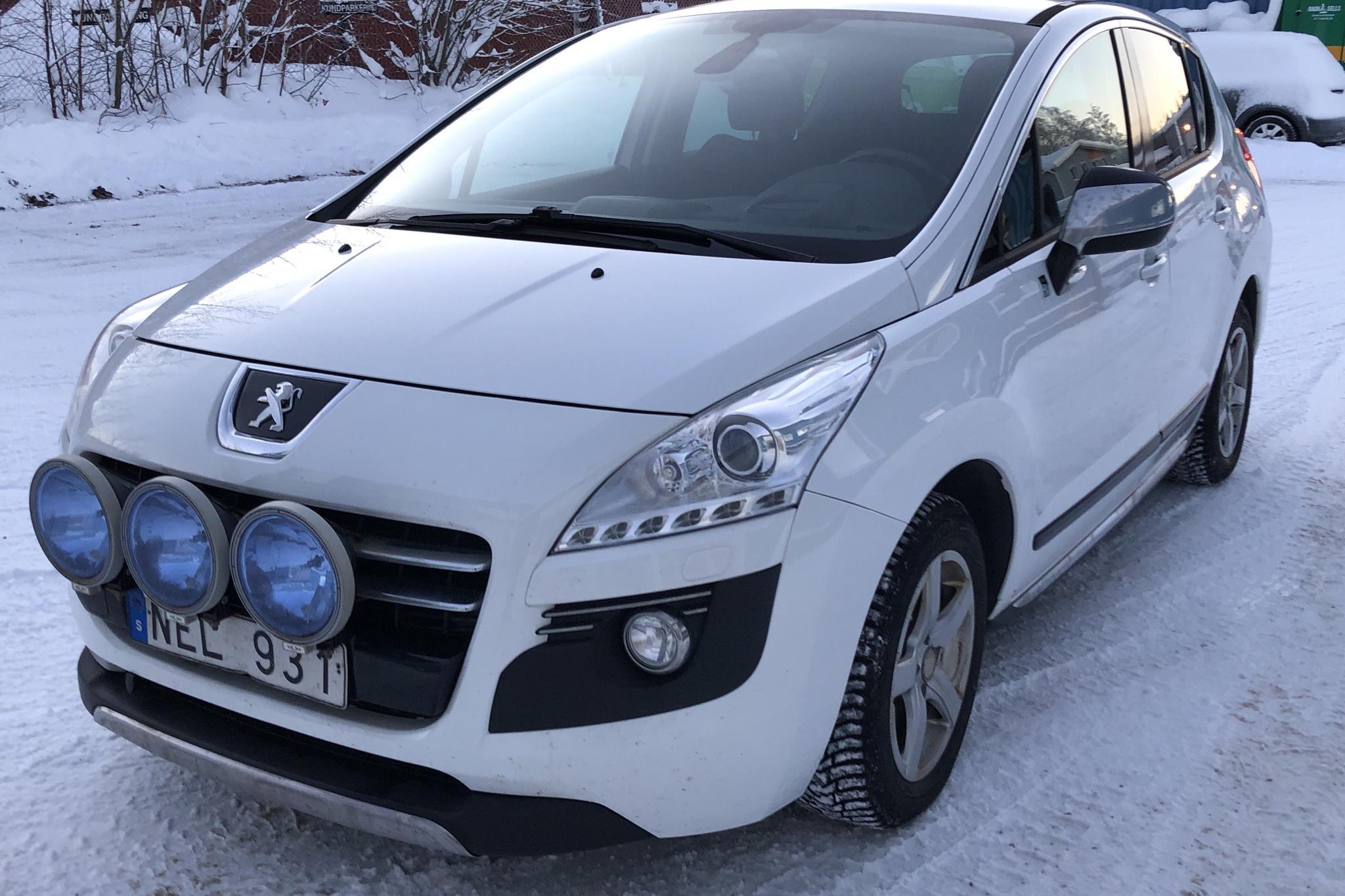 Peugeot 3008 HYbrid4 (163hk) - 110 770 km - Automatic - white - 2013