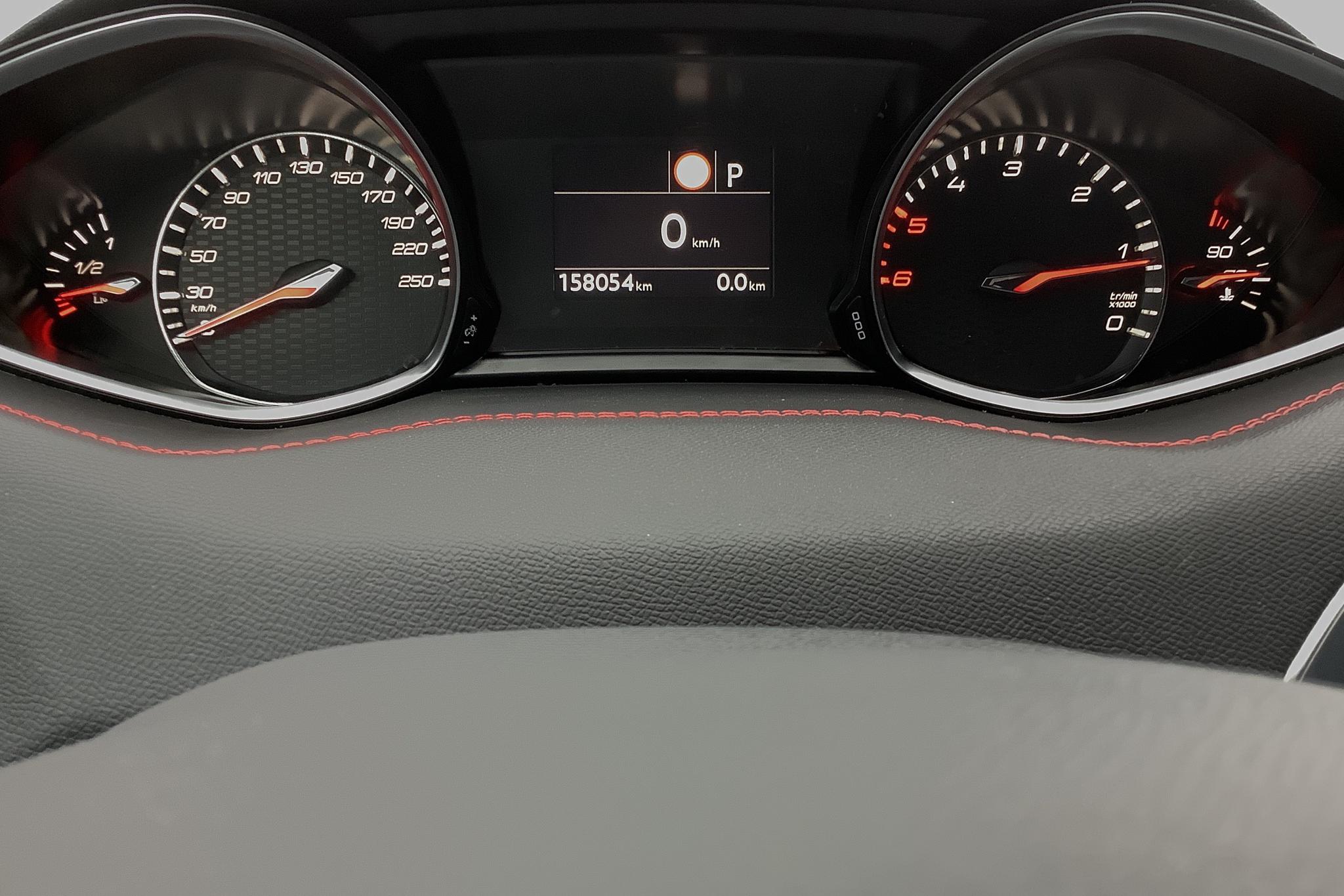 Peugeot 308 BlueHDi 5dr (180hk) - 15 806 mil - Automat - vit - 2018