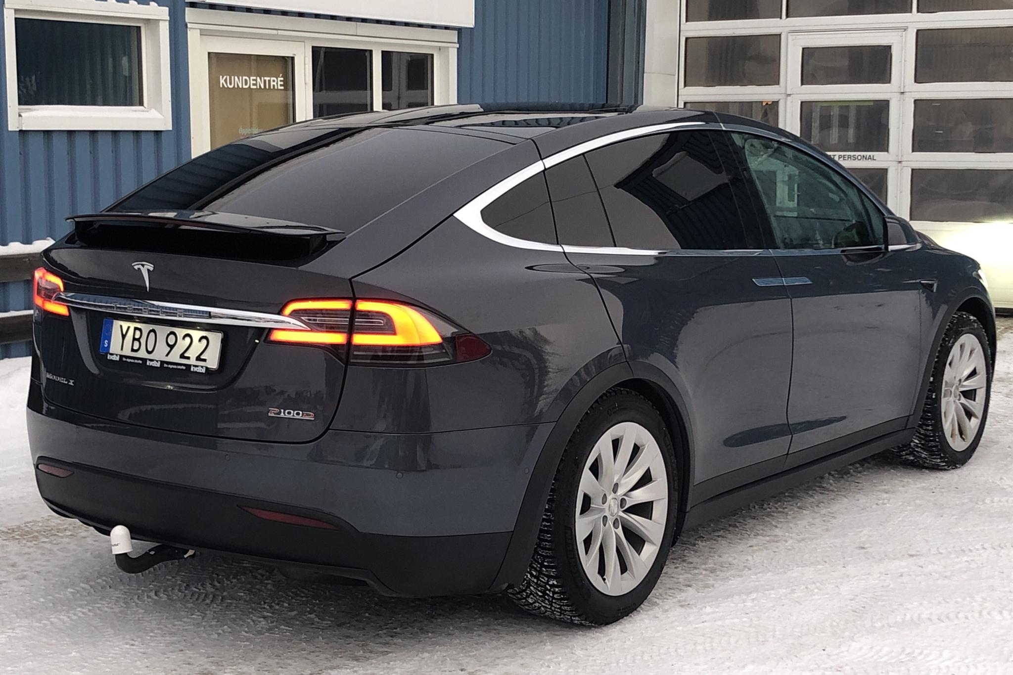 Tesla Model X P100D - 14 681 mil - Automat - grå - 2018