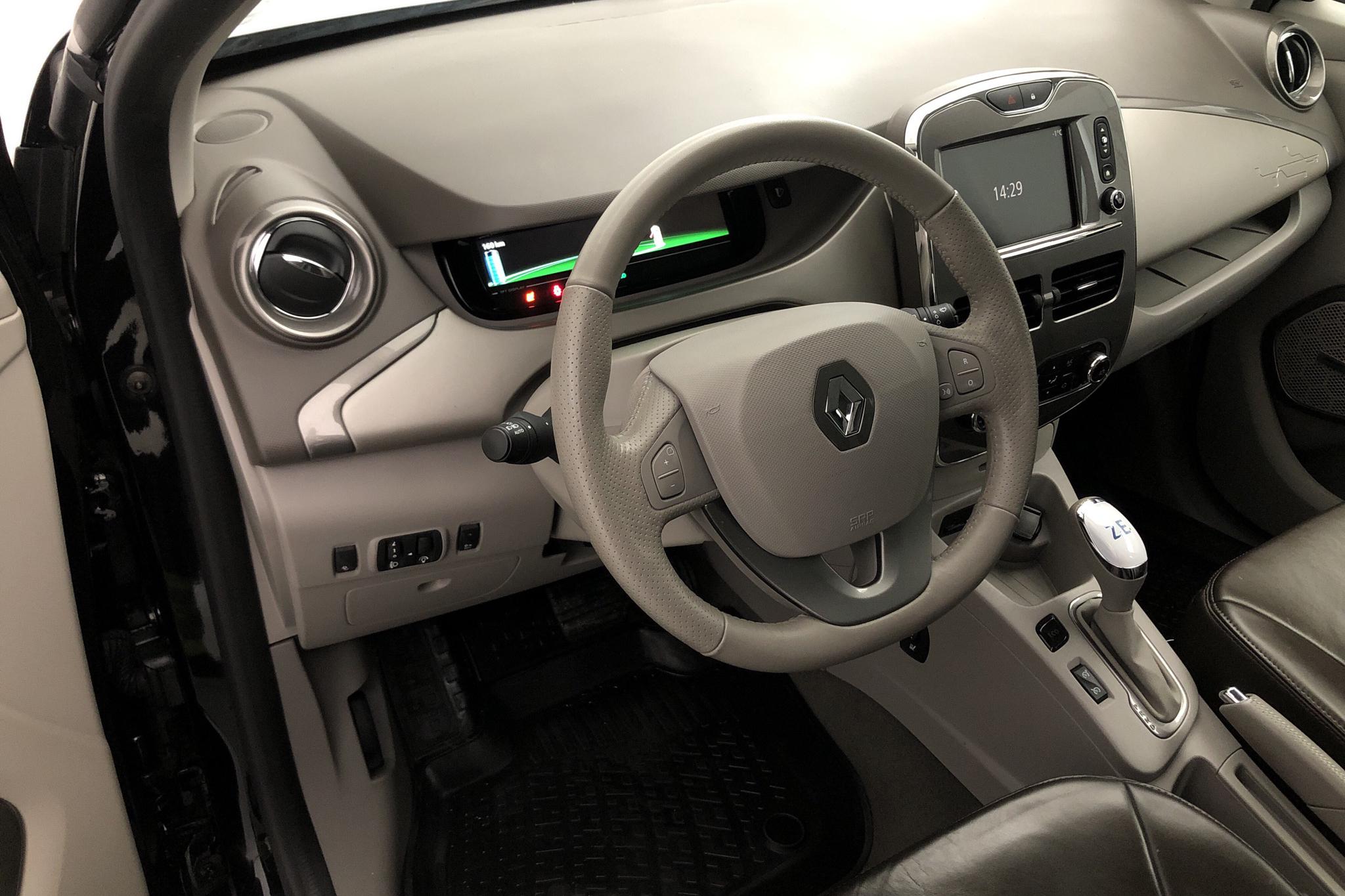 Renault Zoe 41 kWh R90 (92hk) - 5 220 mil - Automat - svart - 2018