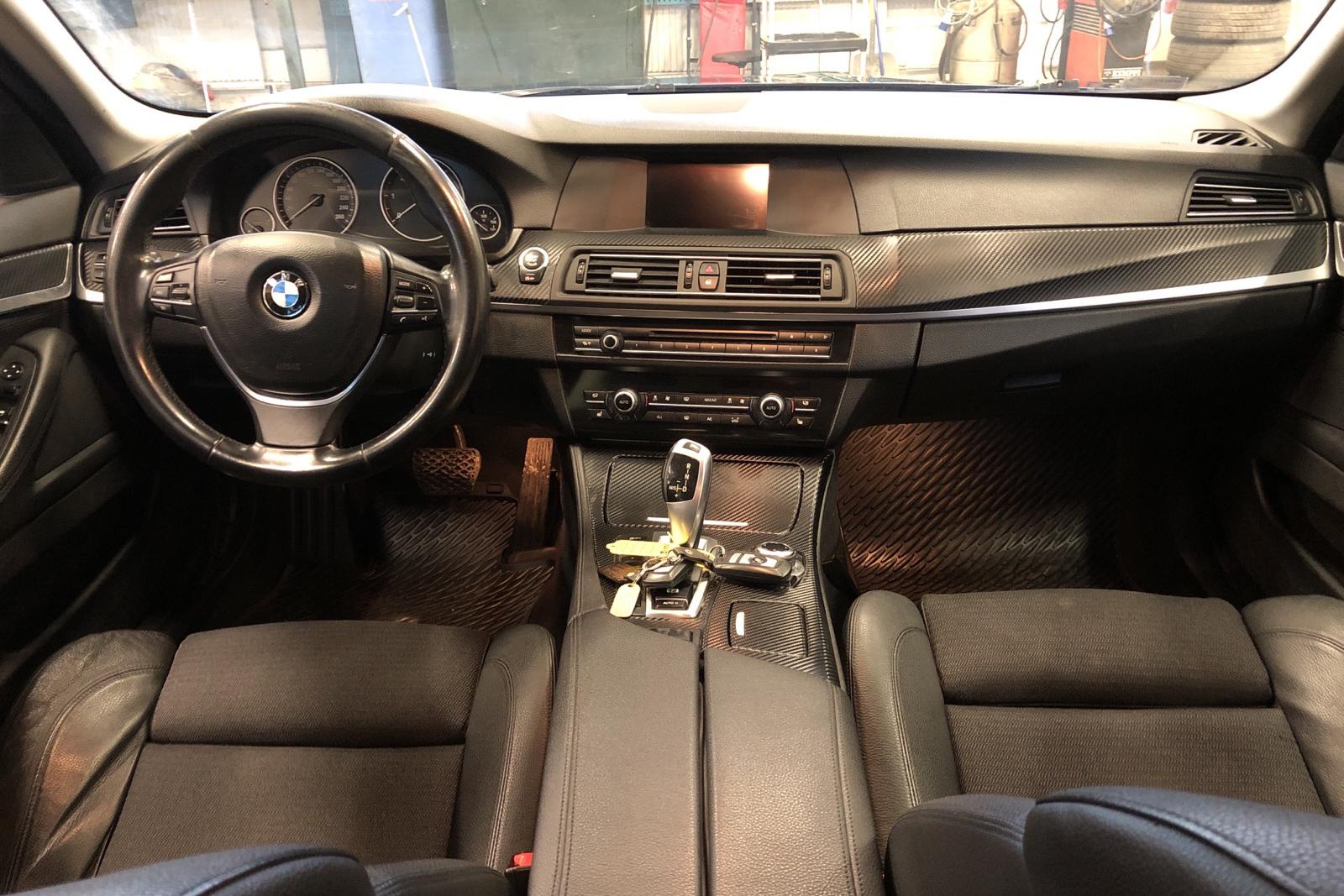 BMW 525d xDrive Touring, F11 (218hk) - 206 940 km - Automatic - black - 2013