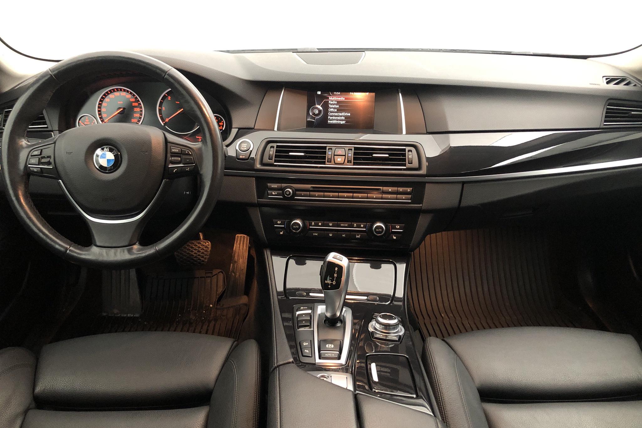 BMW 520d xDrive Touring, F11 (190hk) - 8 447 mil - Automat - silver - 2016