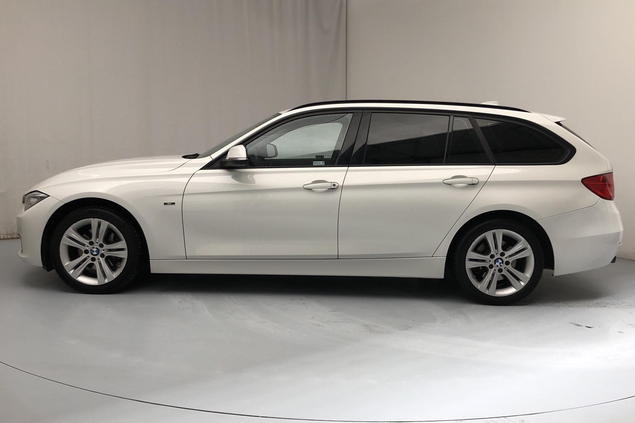 BMW 320d Touring, F31 (184hk) - 75 280 km - Automatic - white - 2015