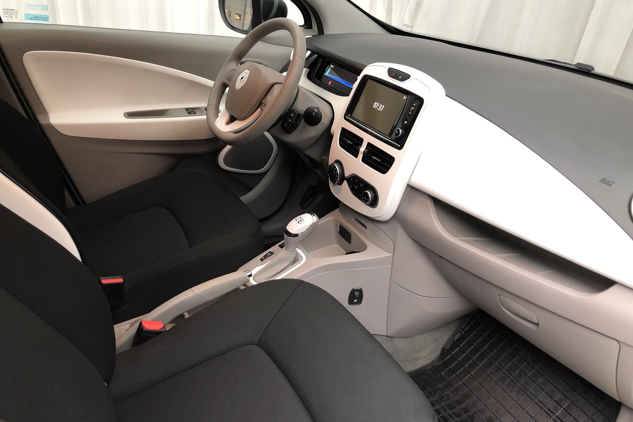 Renault Zoe 41 kWh R90 (92hk) - 69 960 km - Automatic - white - 2019