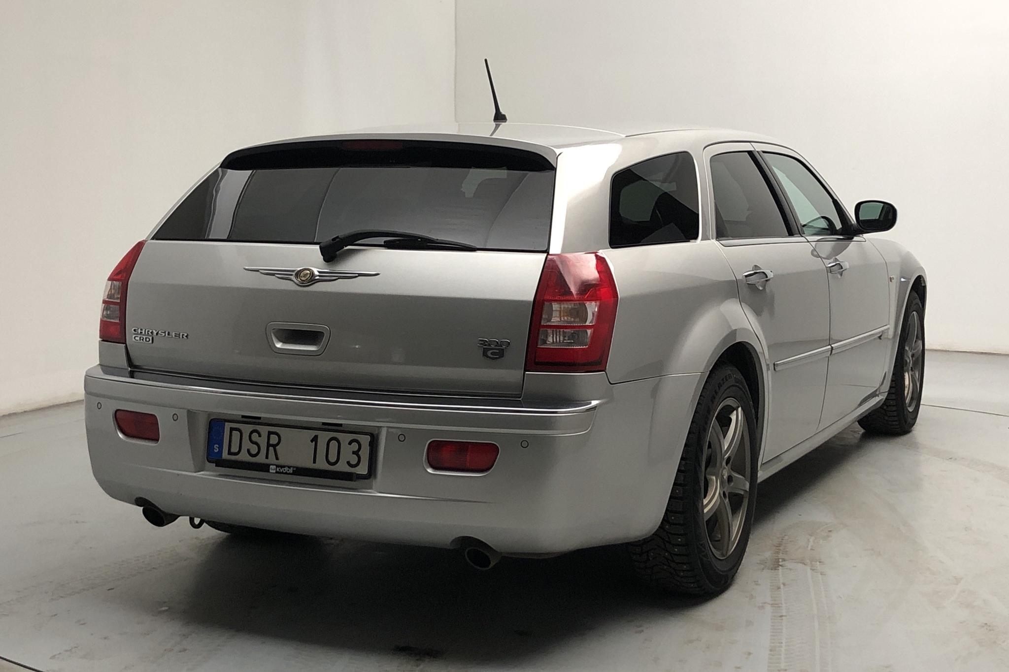 Chrysler 300C 3.0 CRD Touring (218hk) - 167 130 km - Automatic - silver - 2008