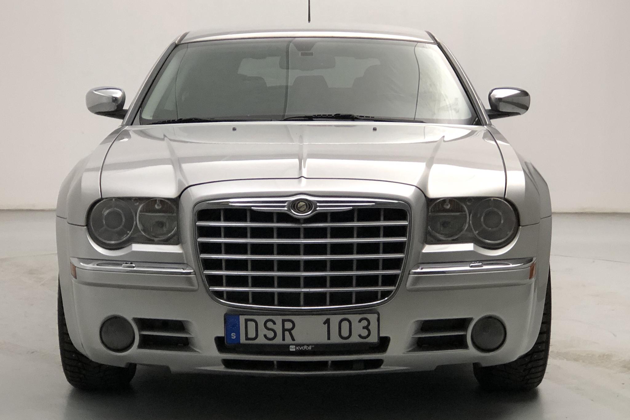 Chrysler 300C 3.0 CRD Touring (218hk) - 16 713 mil - Automat - silver - 2008
