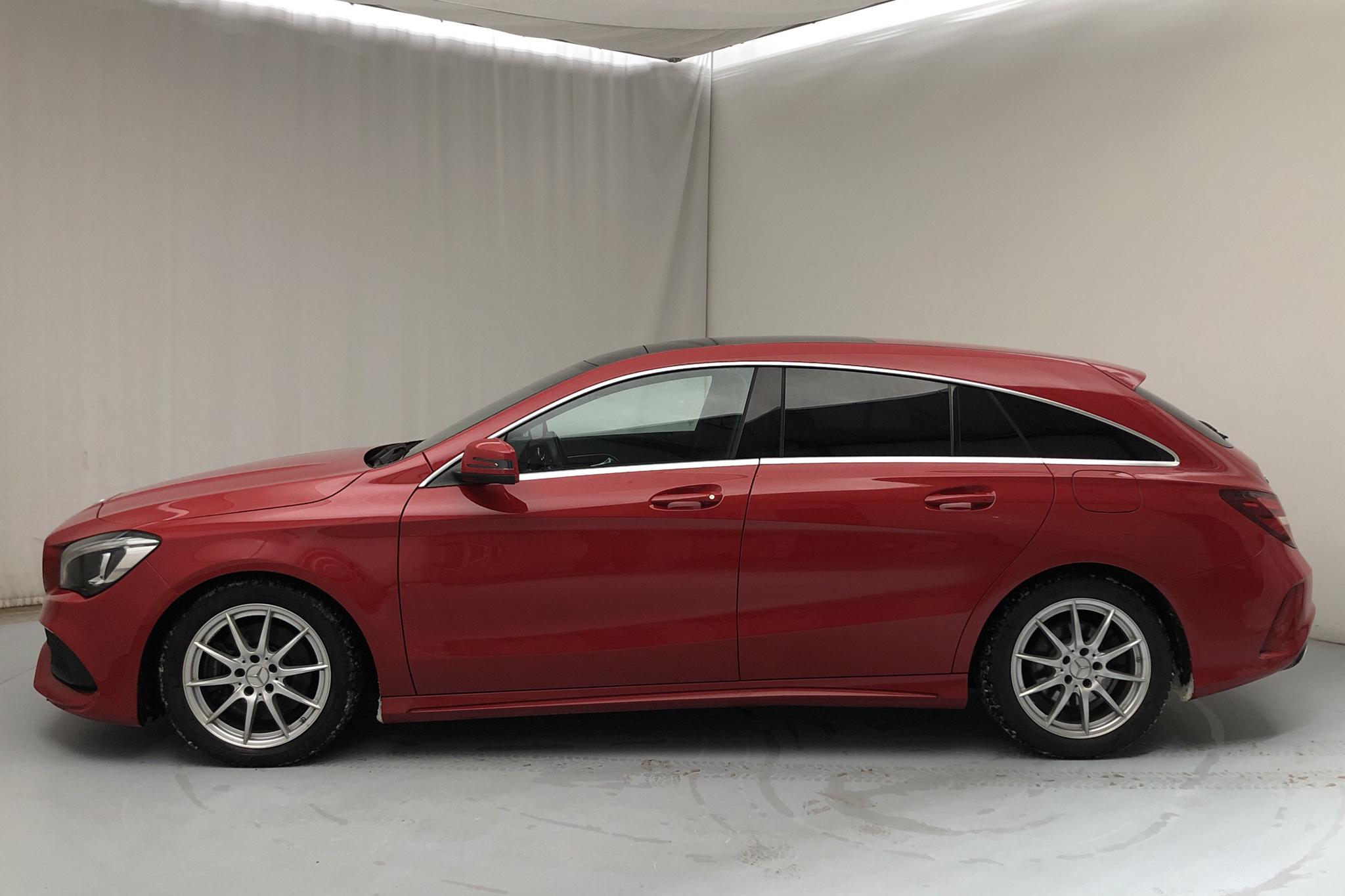 Mercedes CLA 220 d 4MATIC Shooting Brake X117 (177hk) - 84 570 km - Automatic - red - 2018