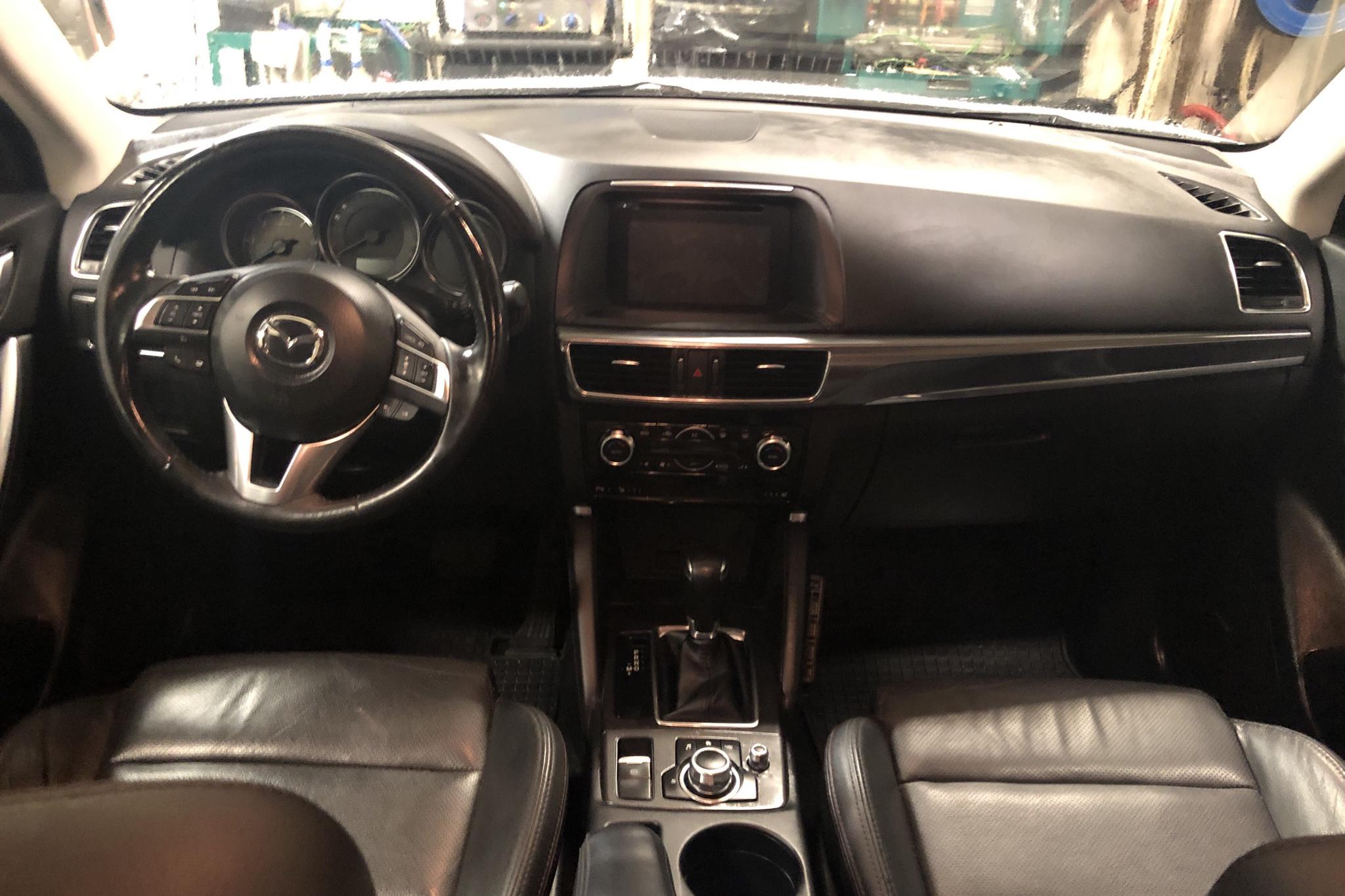 Mazda CX-5 2.2 DE AWD (175hk) - 13 503 mil - Automat - vit - 2015