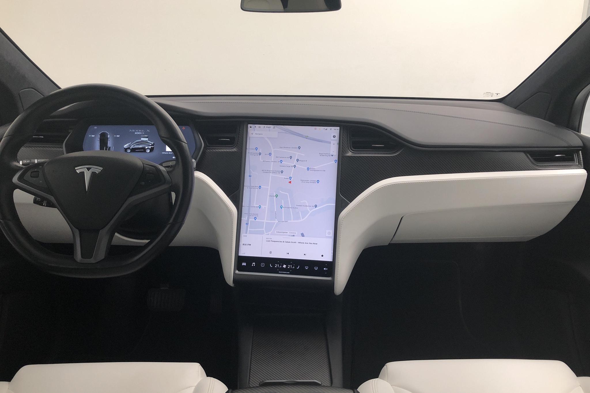 Tesla Model X 100D - 6 048 mil - Automat - svart - 2018