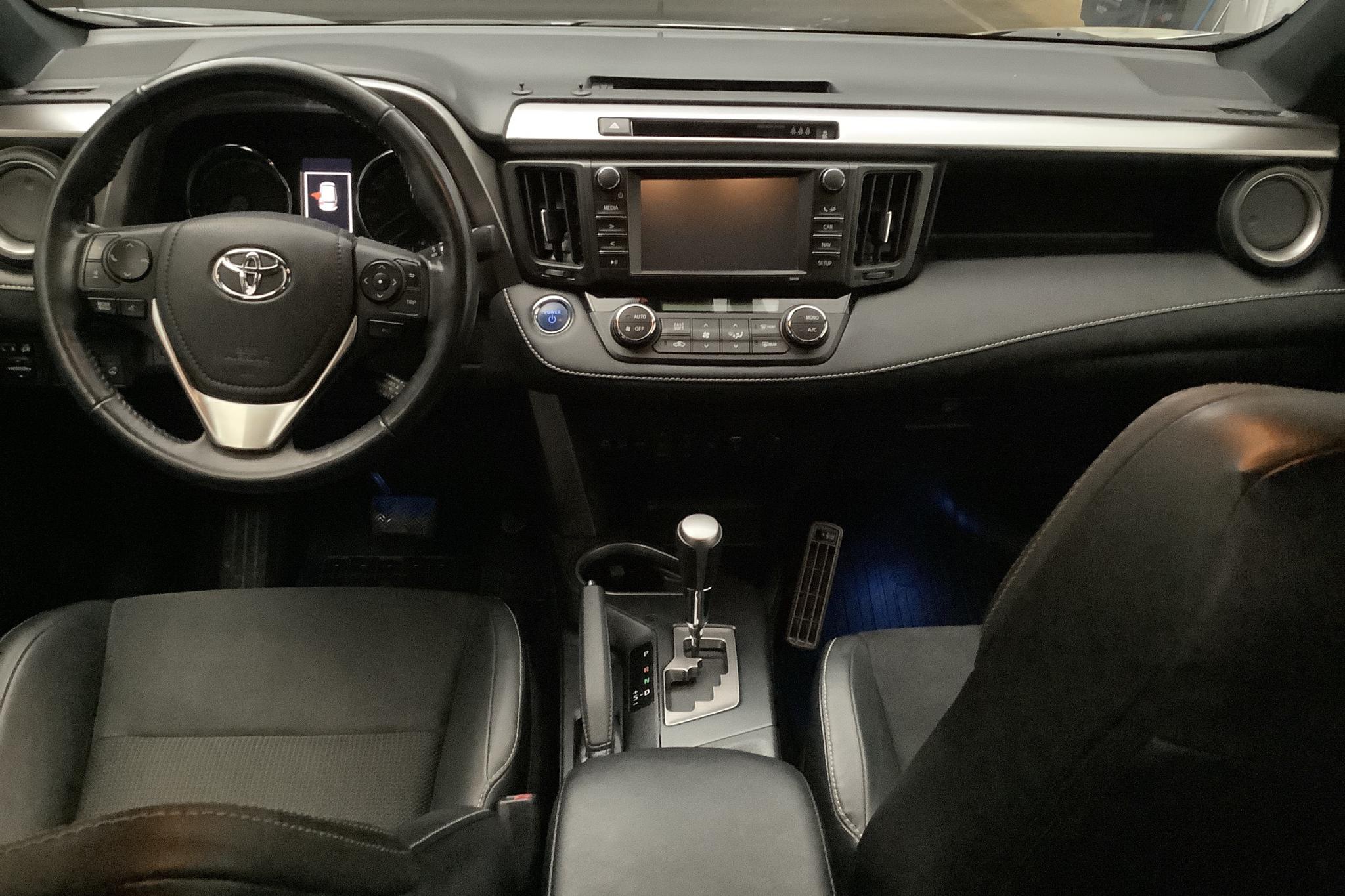 Toyota RAV4 2.5 HSD AWD (197hk) - 8 990 mil - Automat - silver - 2018