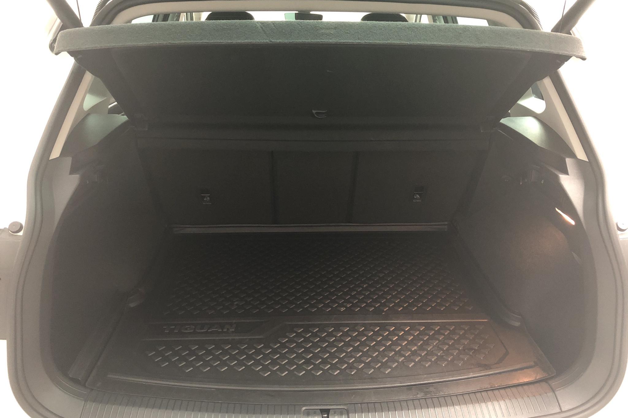 VW Tiguan 2.0 TDI 4MOTION (190hk) - 3 920 mil - Automat - vit - 2020
