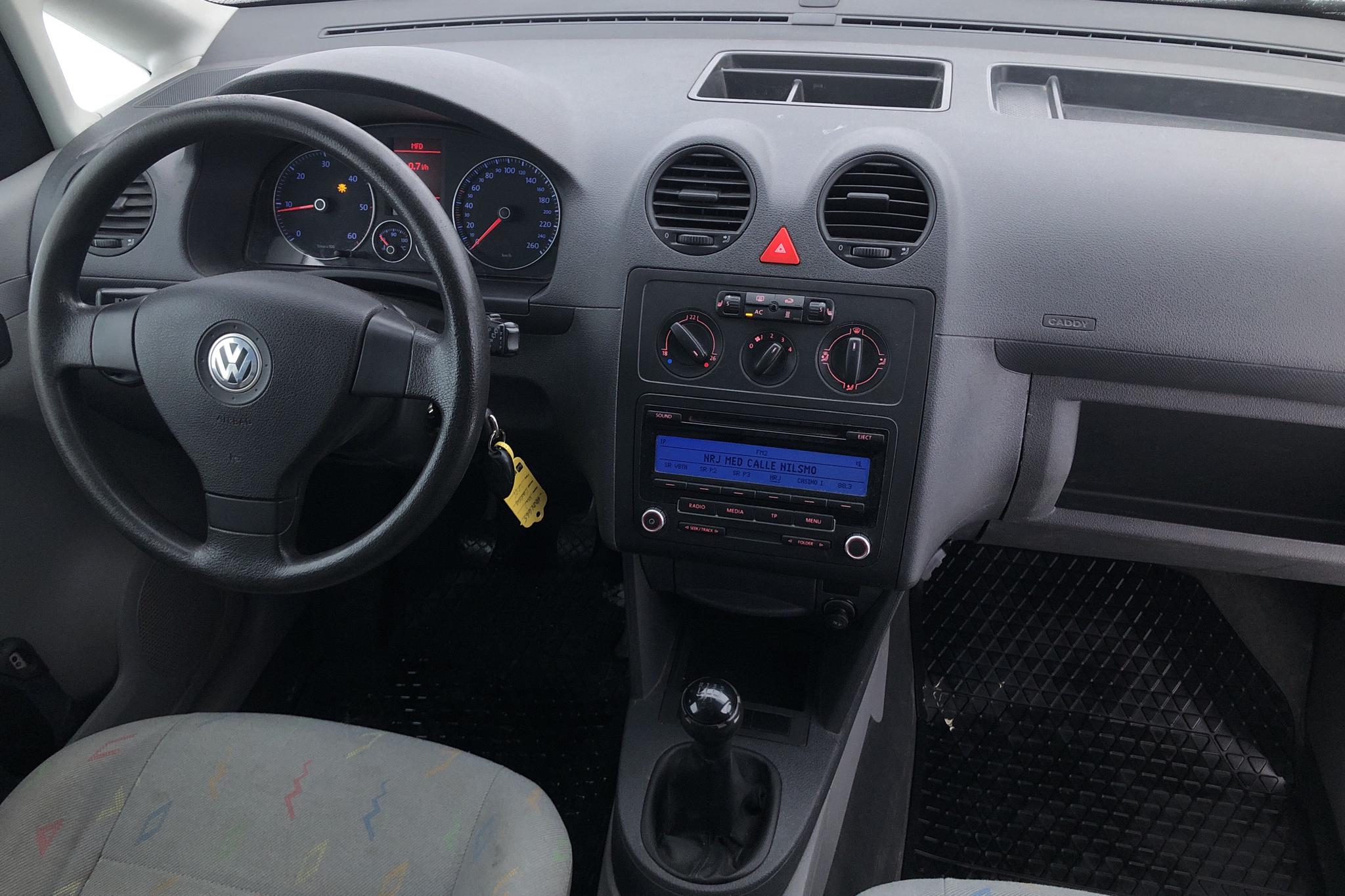 VW Caddy 1.9 TDI Skåp (105hk) - 15 524 mil - Manuell - vit - 2009