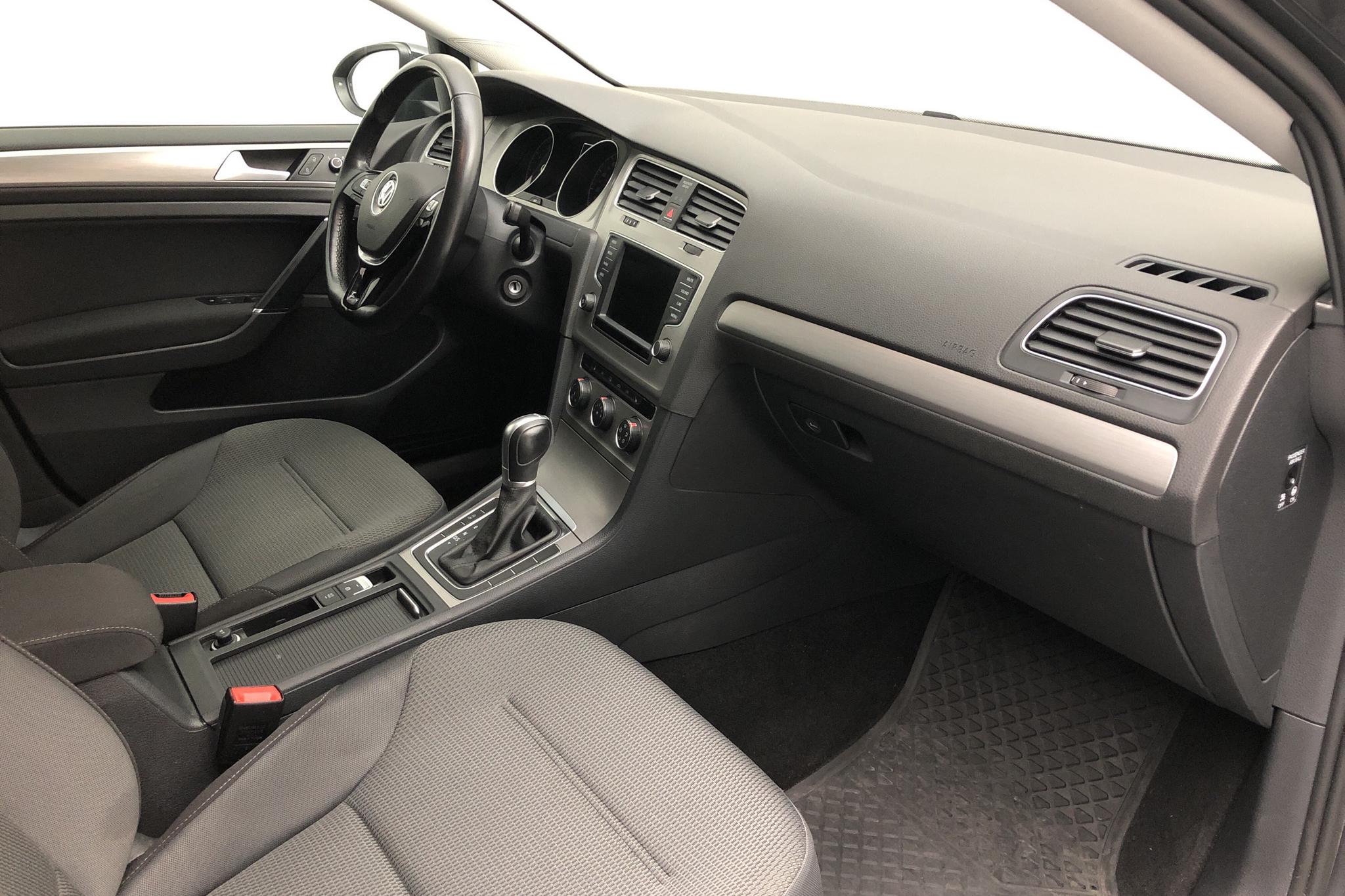 VW Golf VII 1.4 TGI BlueMotion Sportscombi (110hk) - 10 719 mil - Automat - Dark Grey - 2016