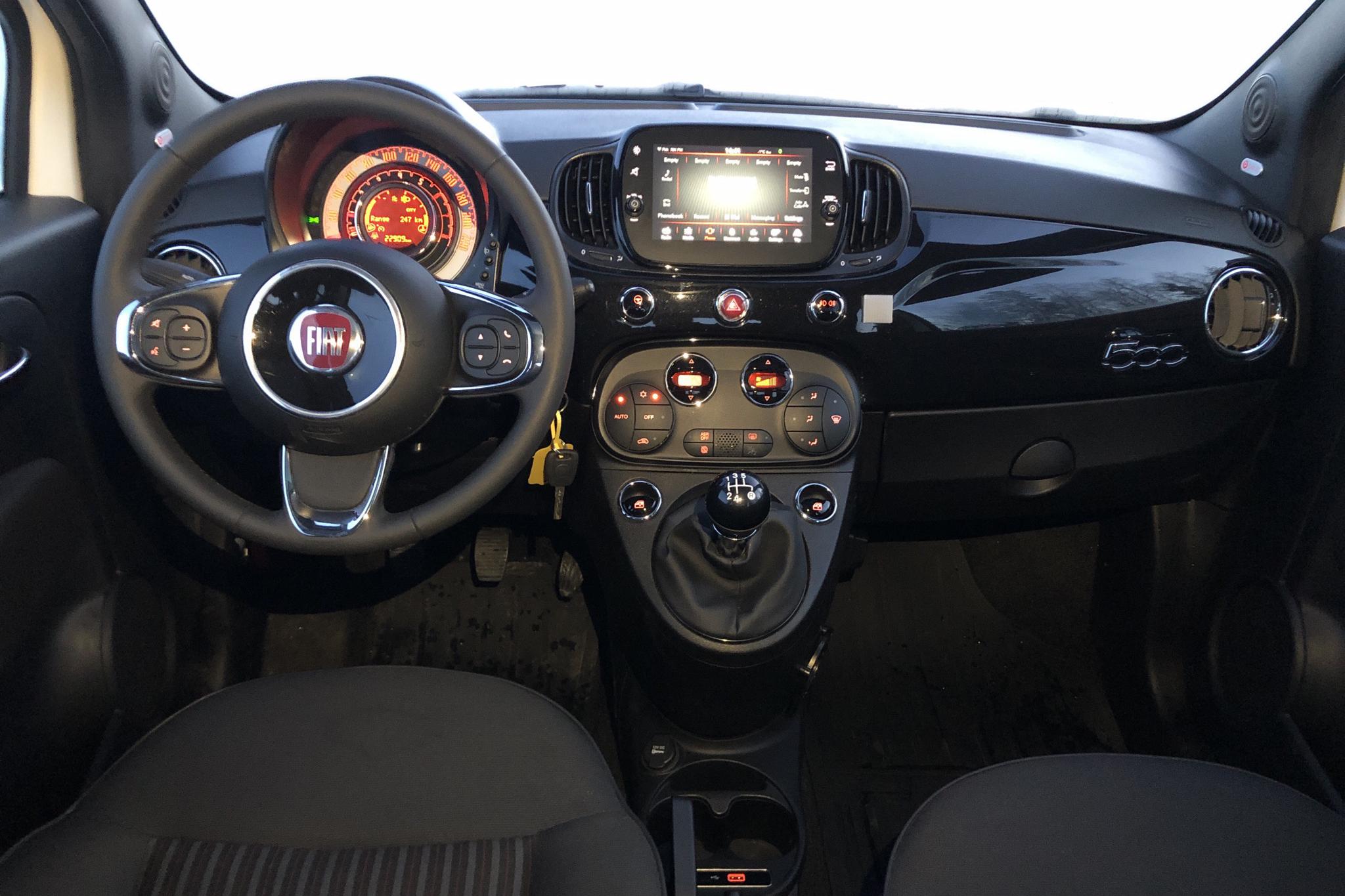 Fiat 500 1.2 (69hk) - 2 291 mil - Manuell - vit - 2019