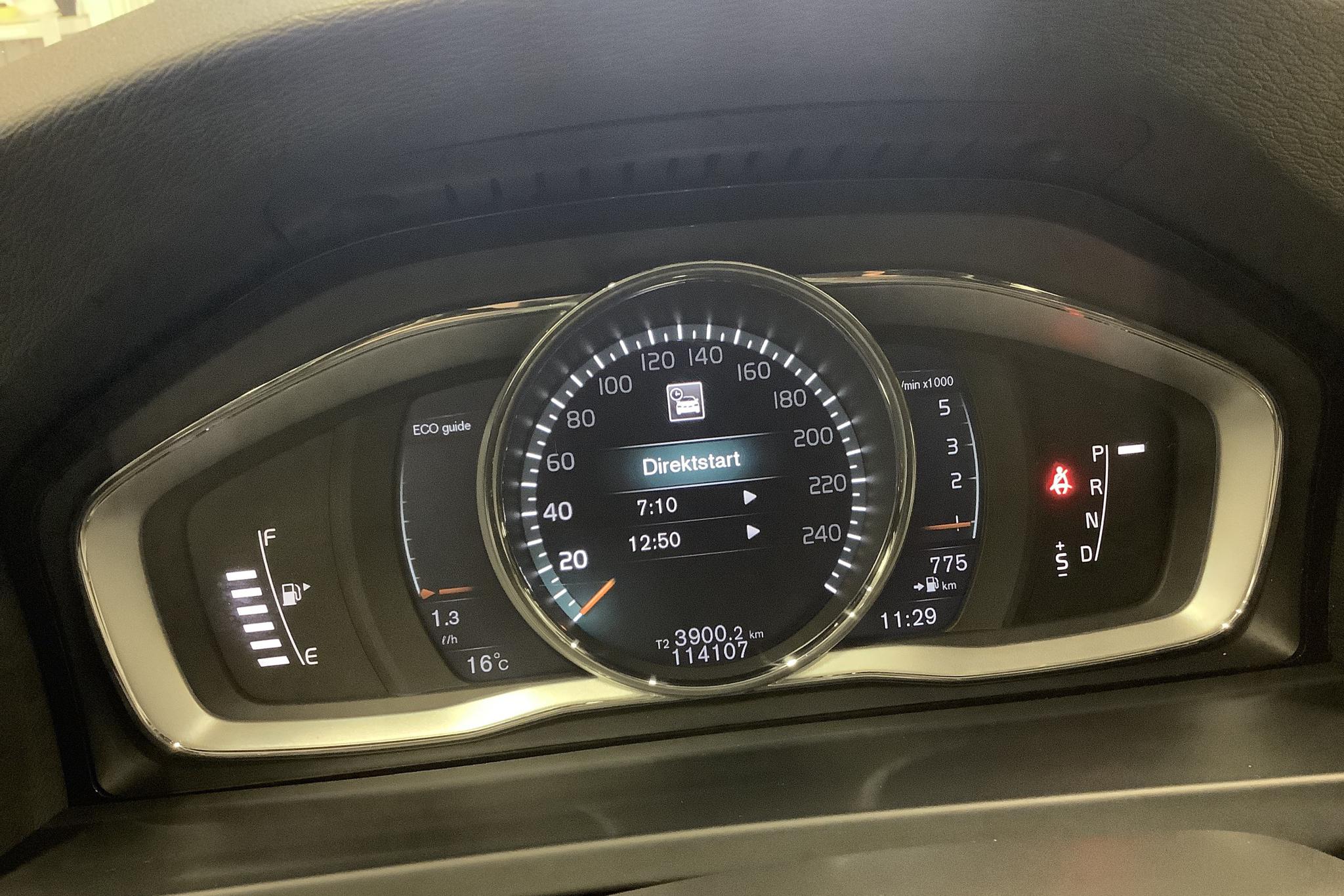 Volvo V60 D4 (190hk) - 114 100 km - Automatic - white - 2018