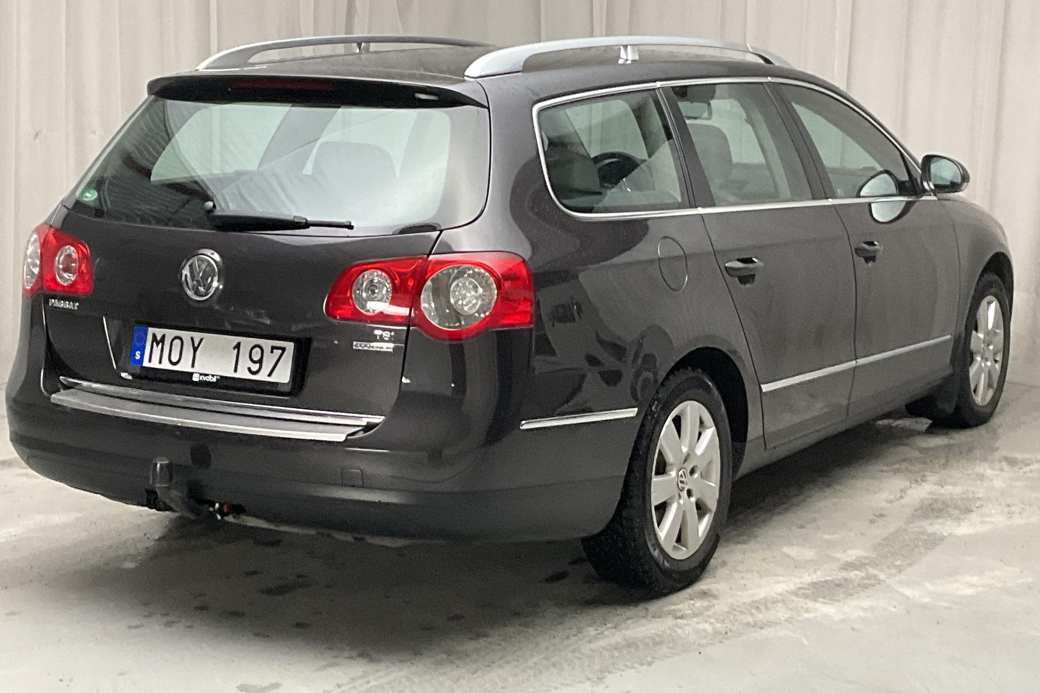 VW Passat 1.4 TSI EcoFuel Variant (150hk) - 159 830 km - Automatic - Dark Brown - 2010