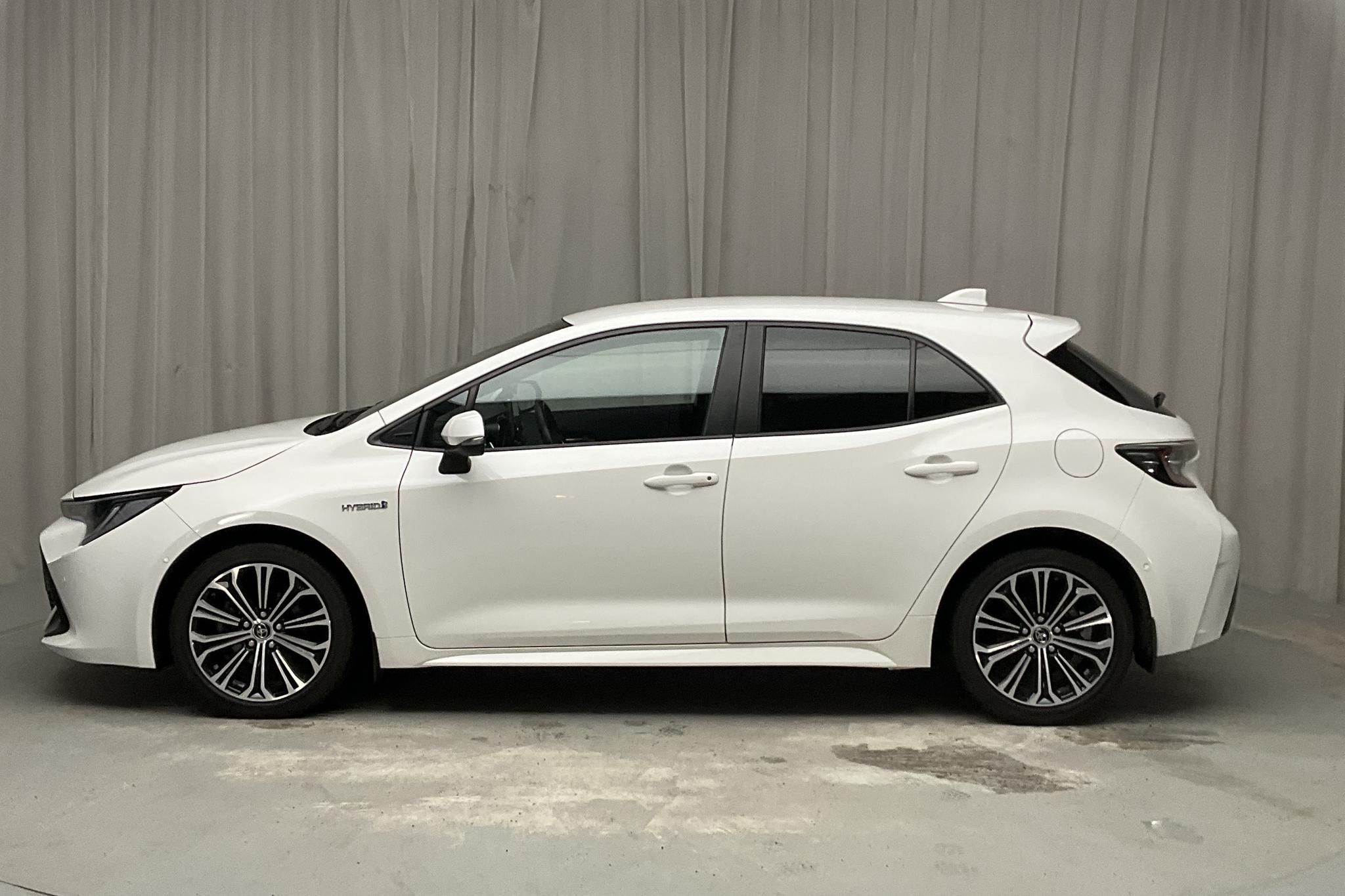 Toyota Corolla 1.8 Hybrid 5dr (122hk) - 46 240 km - Automatic - white - 2019