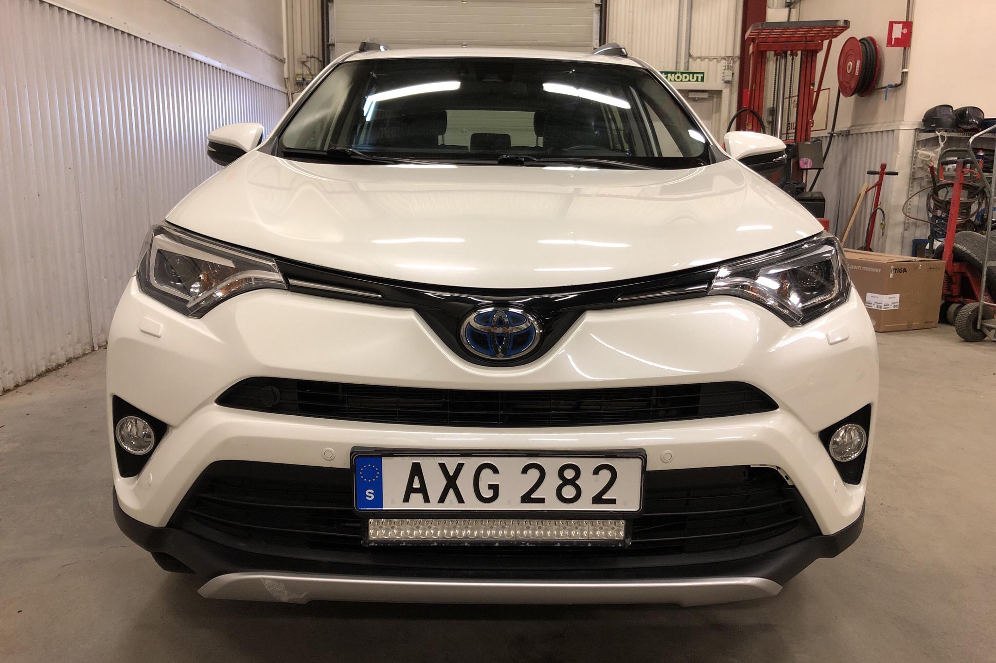 Toyota RAV4 2.5 HSD AWD (197hk) - 193 540 km - Automatic - white - 2017