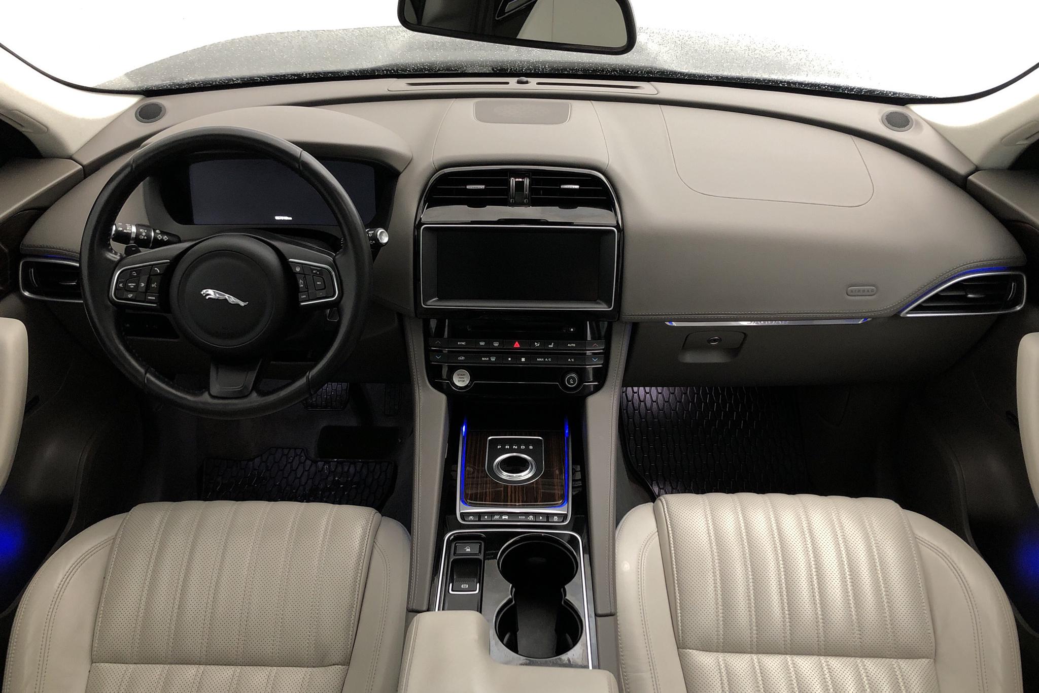 Jaguar F-Pace 3.0D V6 AWD (300hk) - 57 820 km - Automatic - blue - 2017