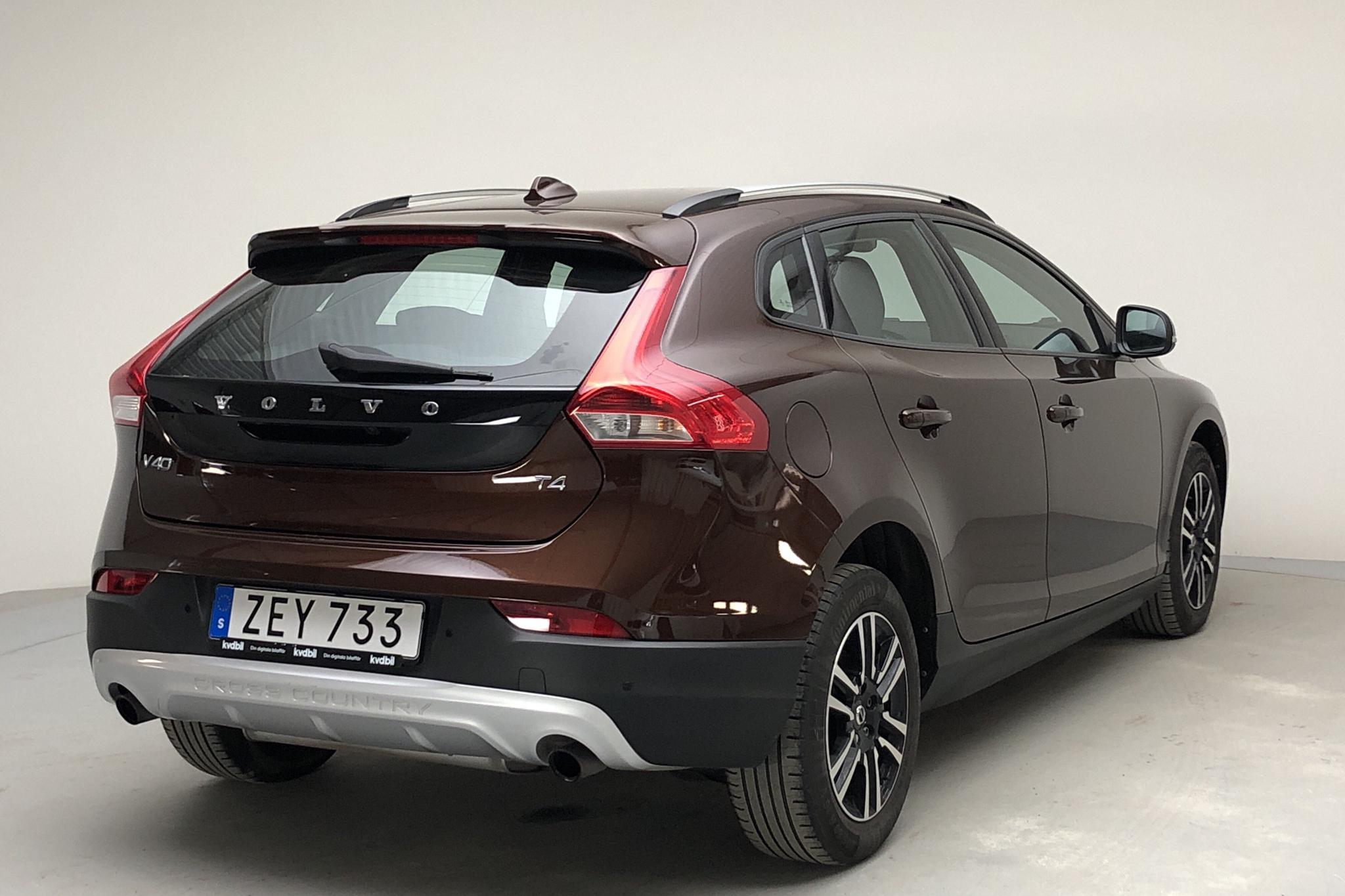 Volvo V40 Cross Country T4 (190hk) - 65 790 km - Automatic - brown - 2018