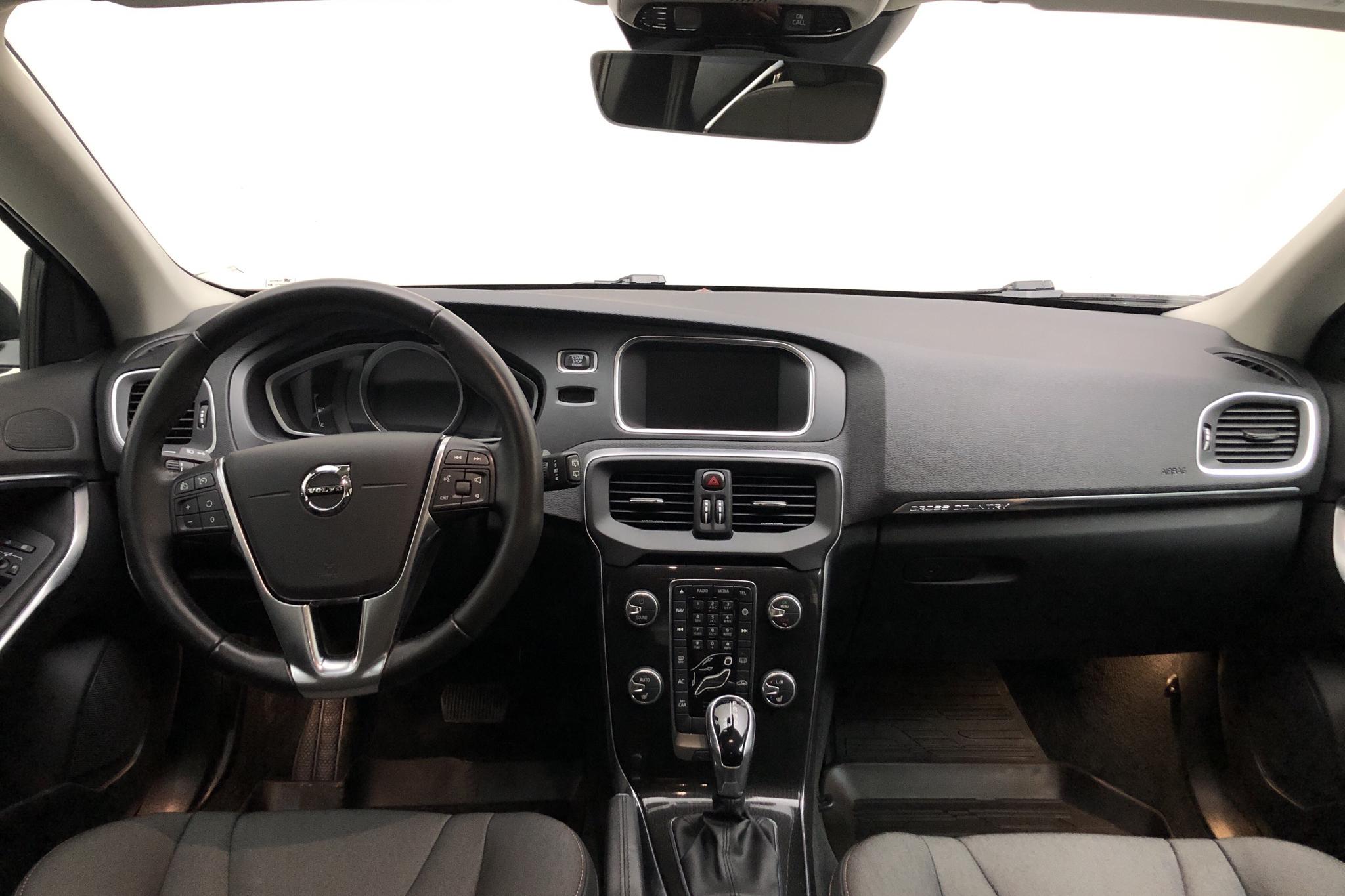 Volvo V40 Cross Country T4 (190hk) - 6 579 mil - Automat - brun - 2018