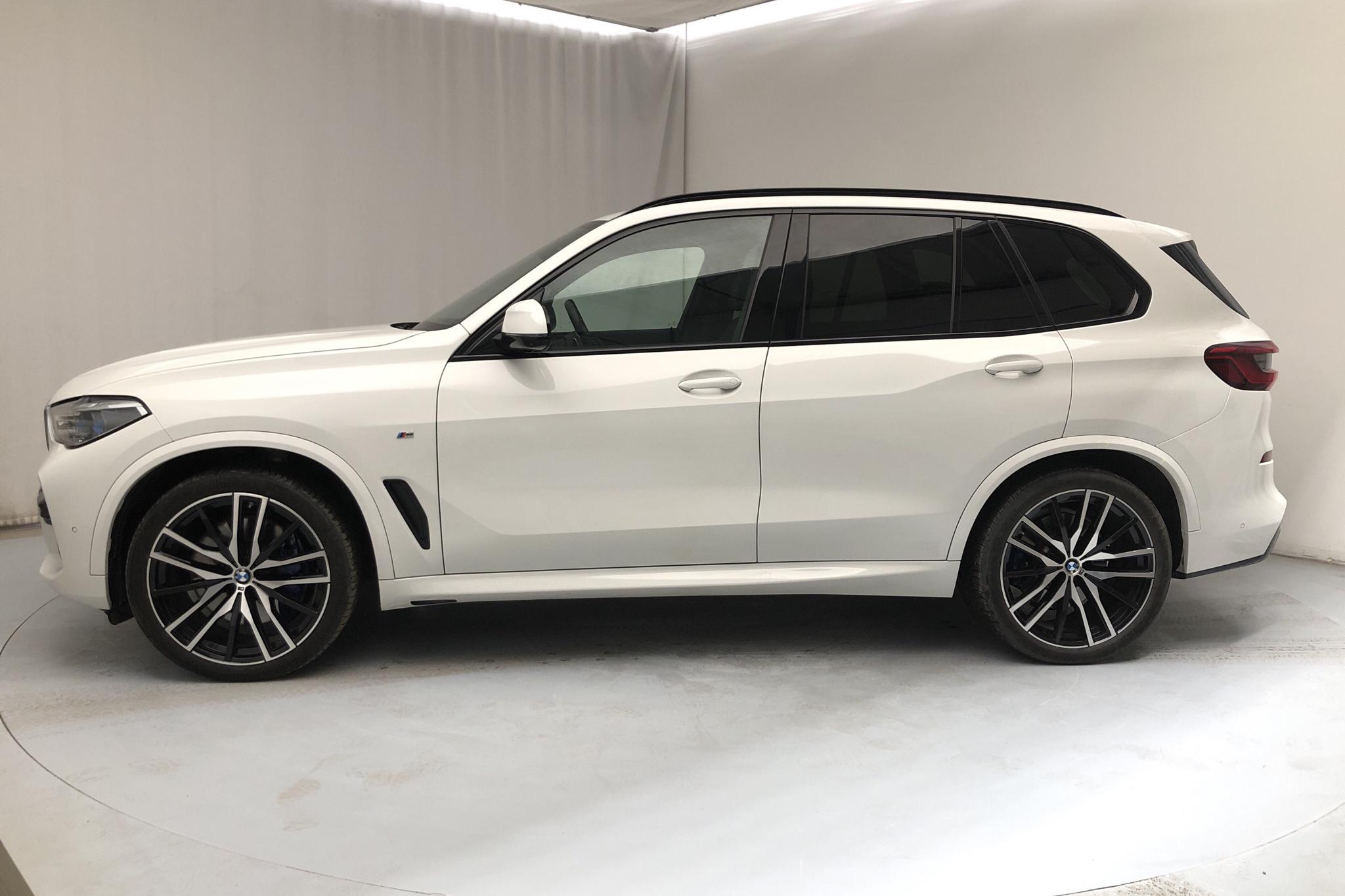 BMW X5 xDrive40i, G05 (340hk) - 5 543 mil - Automat - vit - 2019