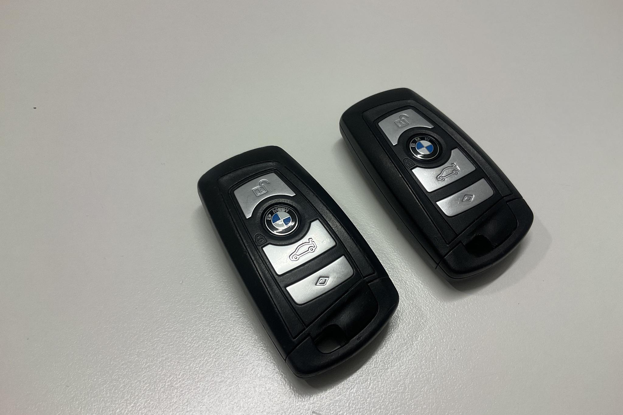 BMW 530d xDrive Touring, F11 (258hk) - 18 721 mil - Automat - silver - 2015