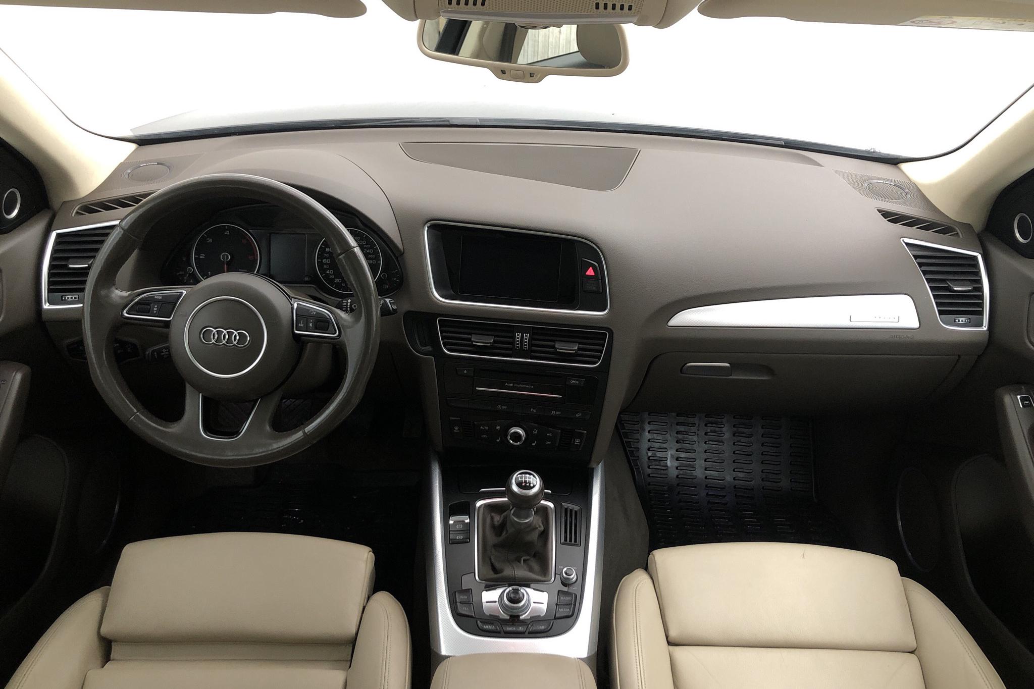 Audi Q5 2.0 TDI clean diesel quattro (190hk) - 11 214 mil - Manuell - grå - 2015