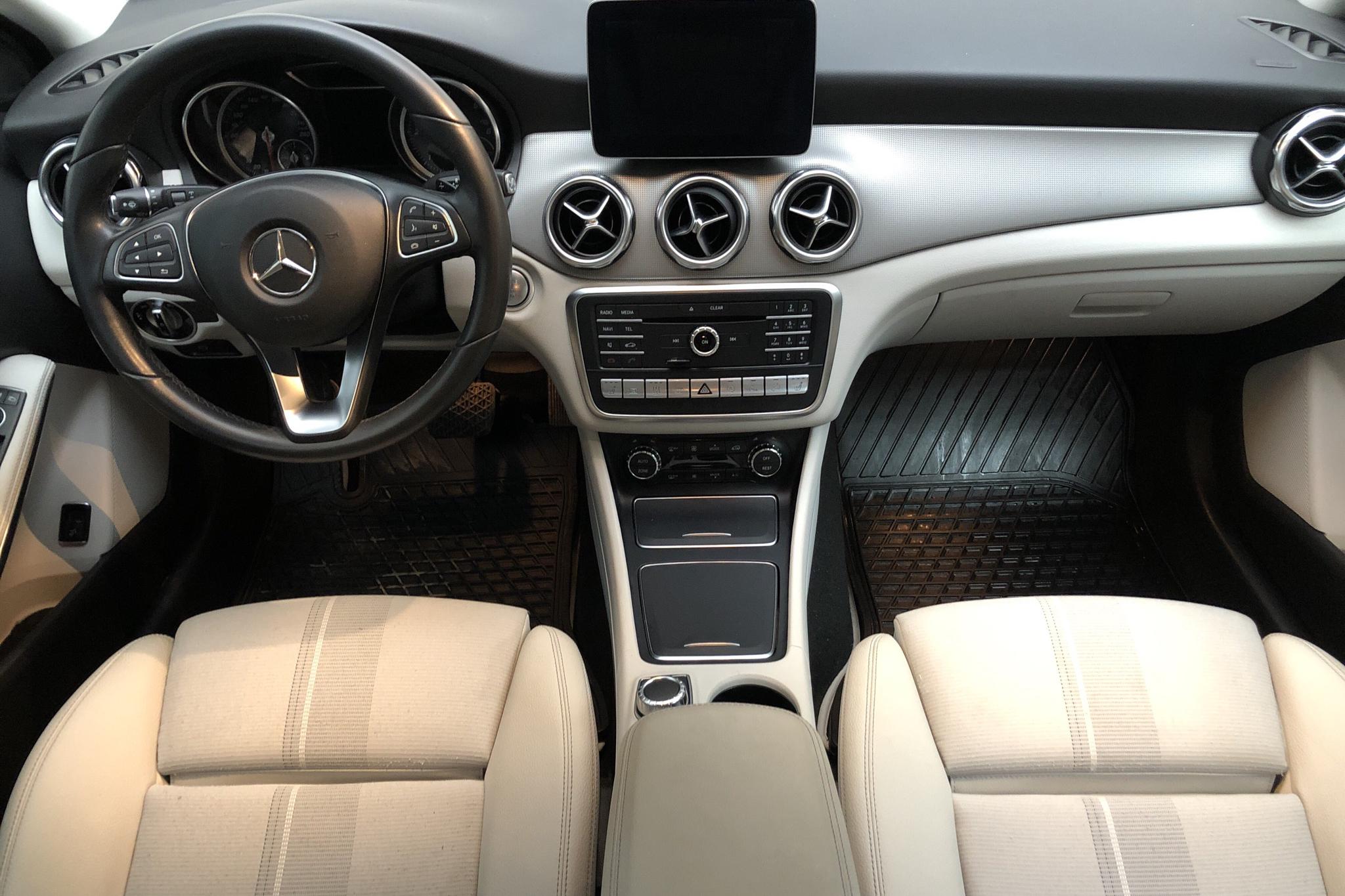 Mercedes GLA 200 d 4MATIC X156 (136hk) - 42 340 km - Automatic - Dark Grey - 2017