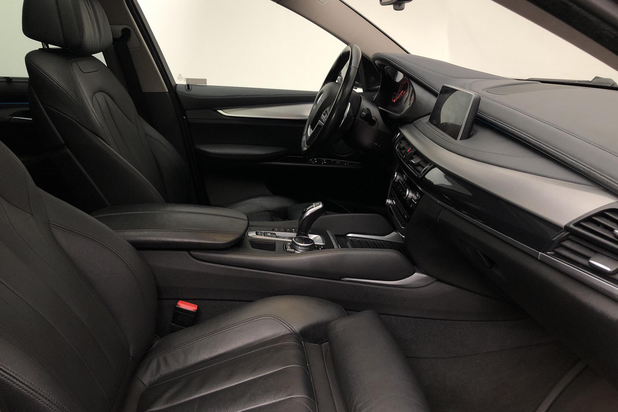BMW X6 xDrive 30d, F16 (258hk) - 103 270 km - Automatic - gray - 2016