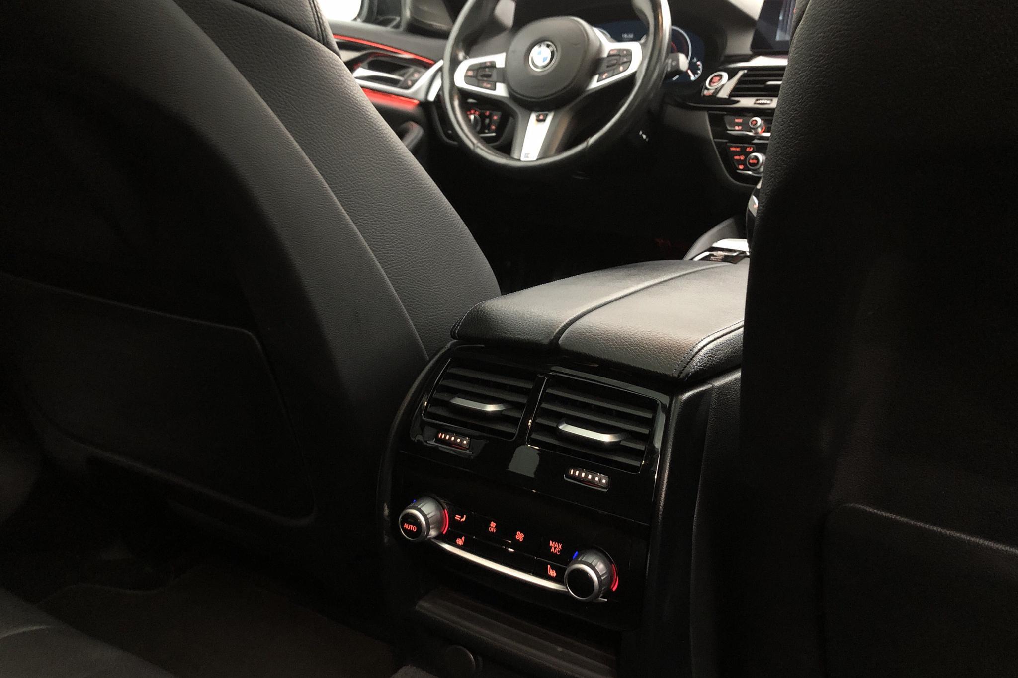 BMW 530d xDrive Touring, G31 (265hk) - 11 820 mil - Automat - svart - 2019