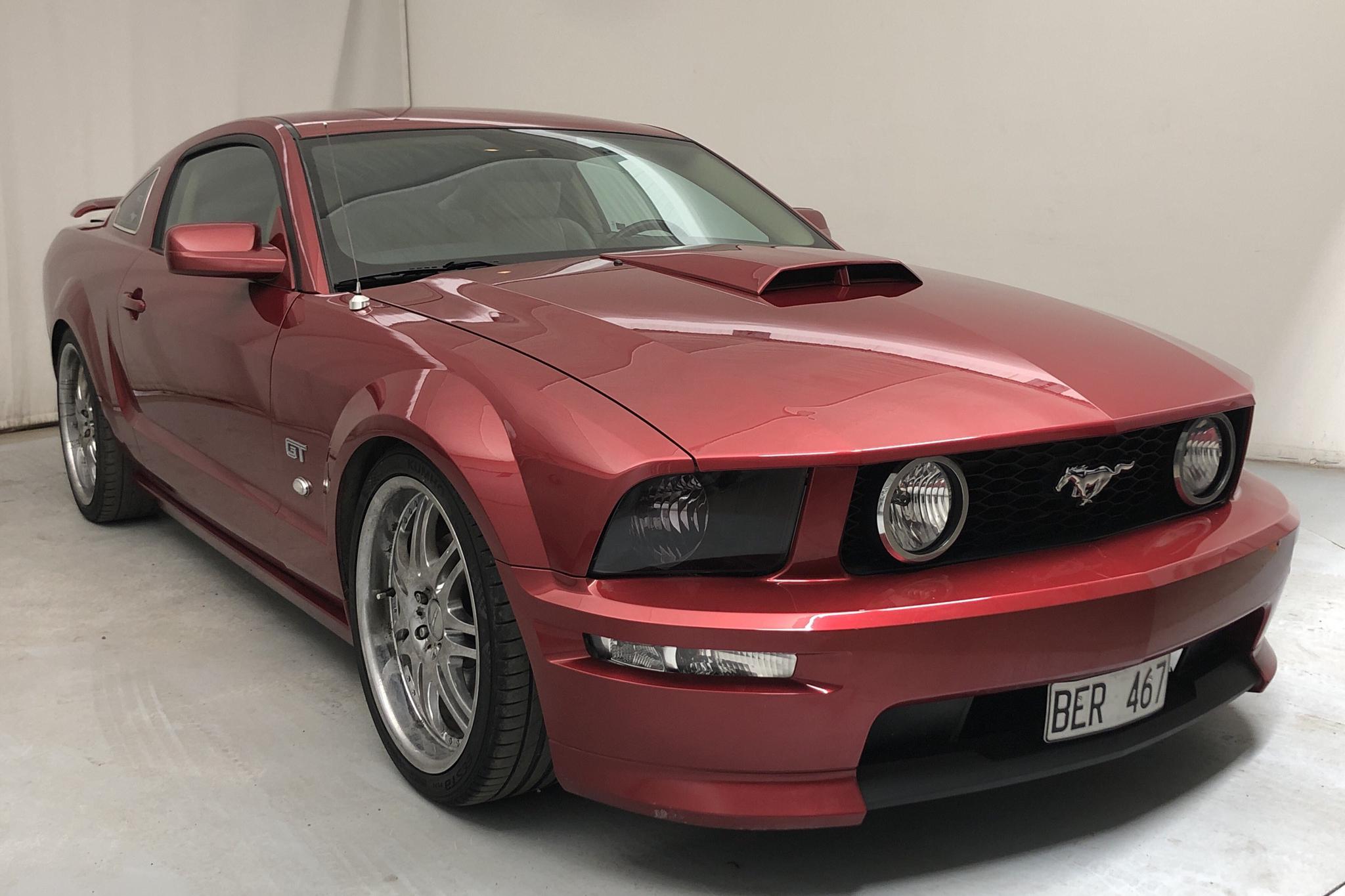 Ford Mustang GT 4.6 V8 Coupé (300hk) - 36 280 km - Automatic - Dark Red - 2007