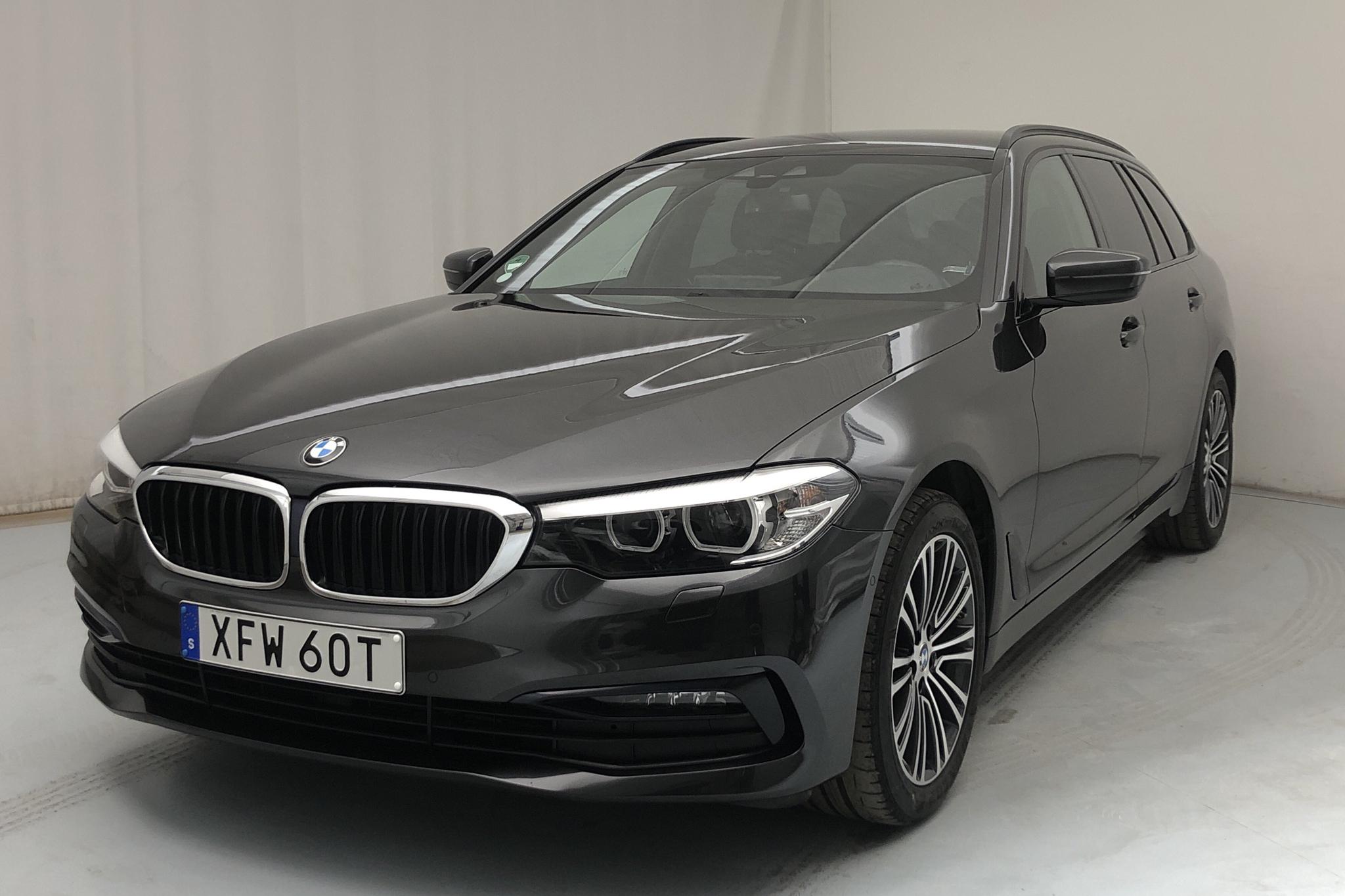 BMW 520d xDrive Touring, G31 (190hk) - 27 870 km - Automatic - gray - 2019