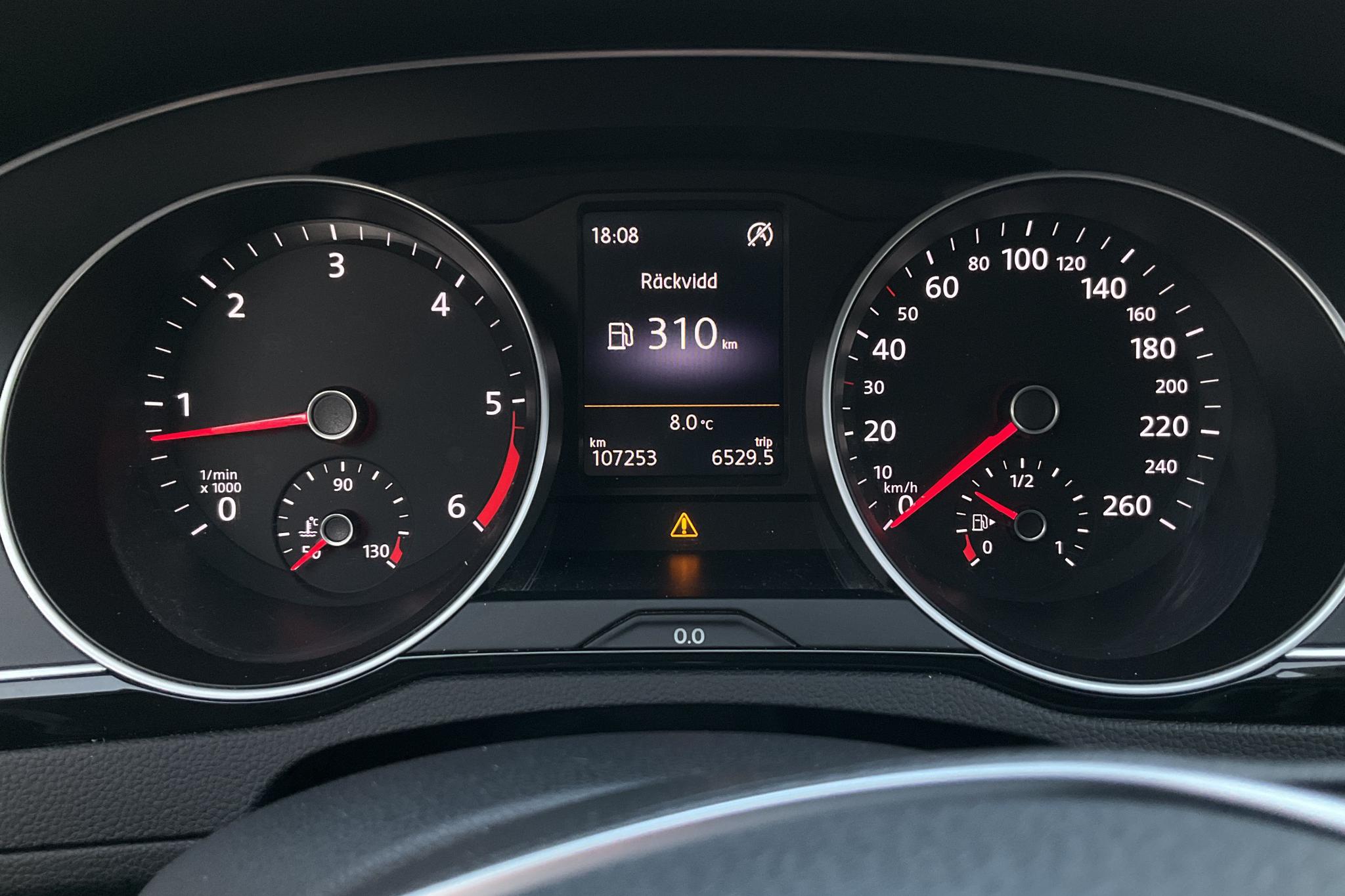 VW Passat 2.0 TDI Sportscombi (190hk) - 10 726 mil - Automat - vit - 2016