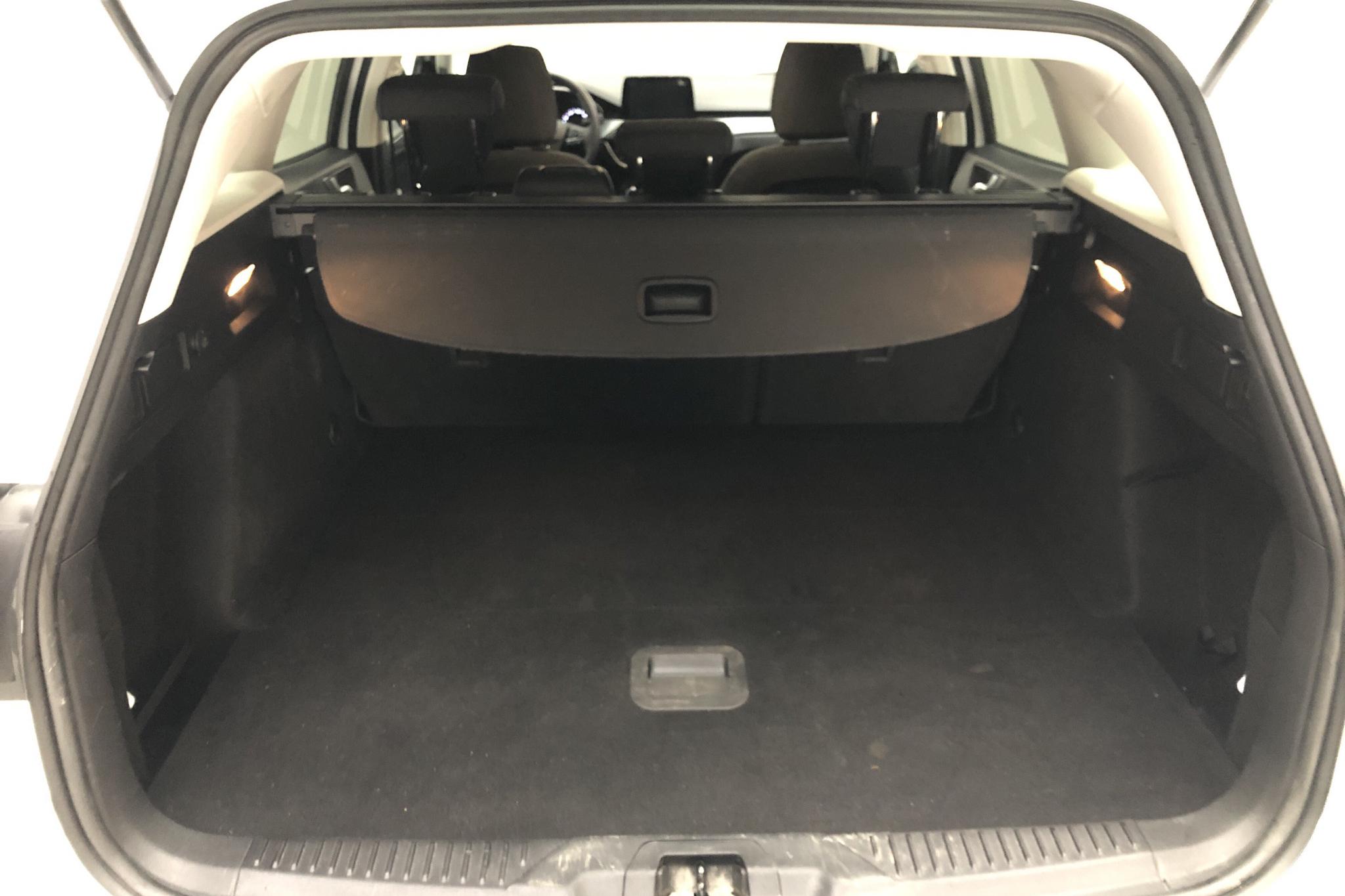 Ford Focus 1.0 EcoBoost Kombi (125hk) - 5 927 mil - Manuell - vit - 2019
