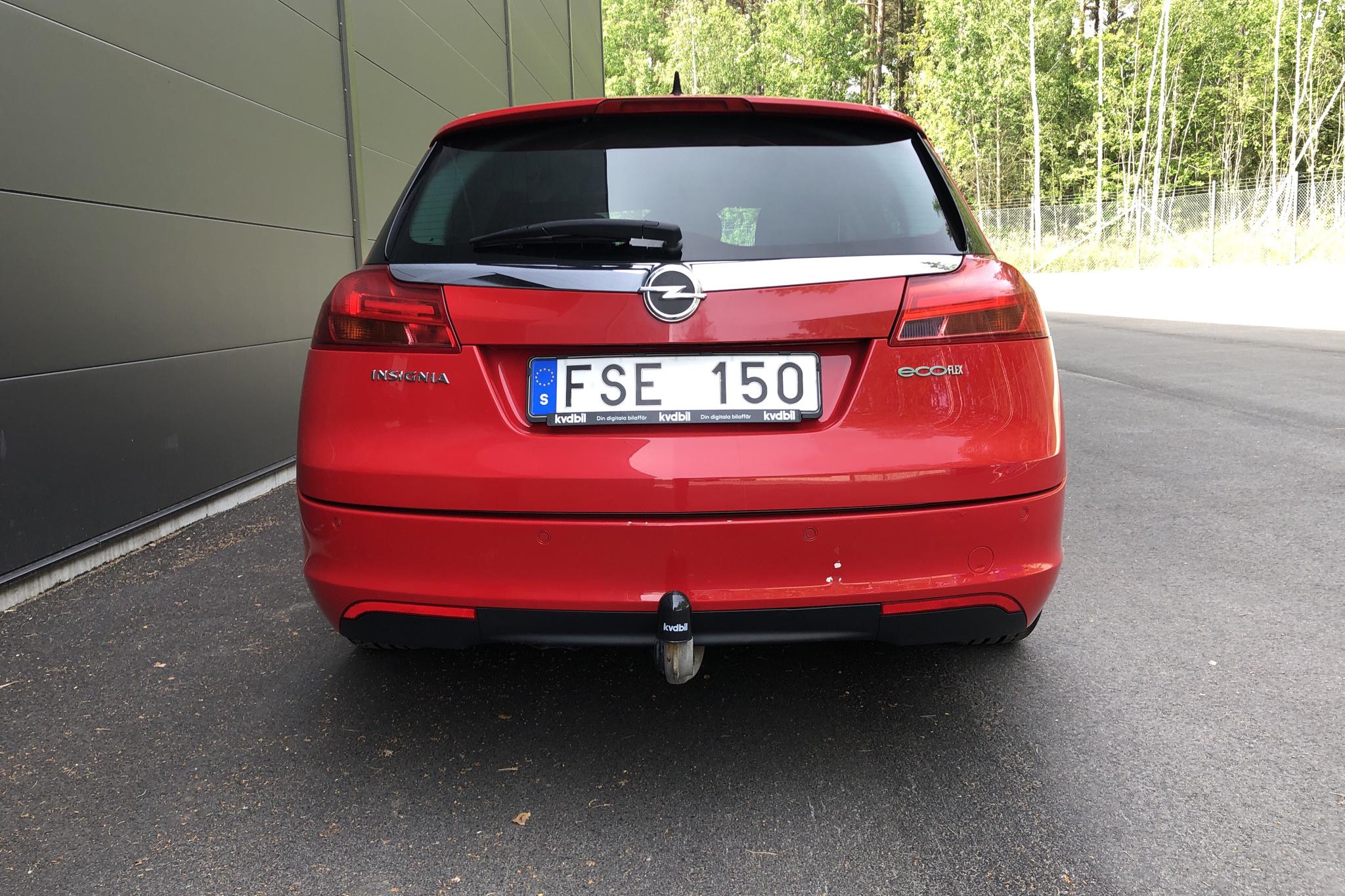 Opel Insignia 2.0 CDTI ecoFLEX Sports Tourer (160hk) - 21 727 mil - Manuell - röd - 2012