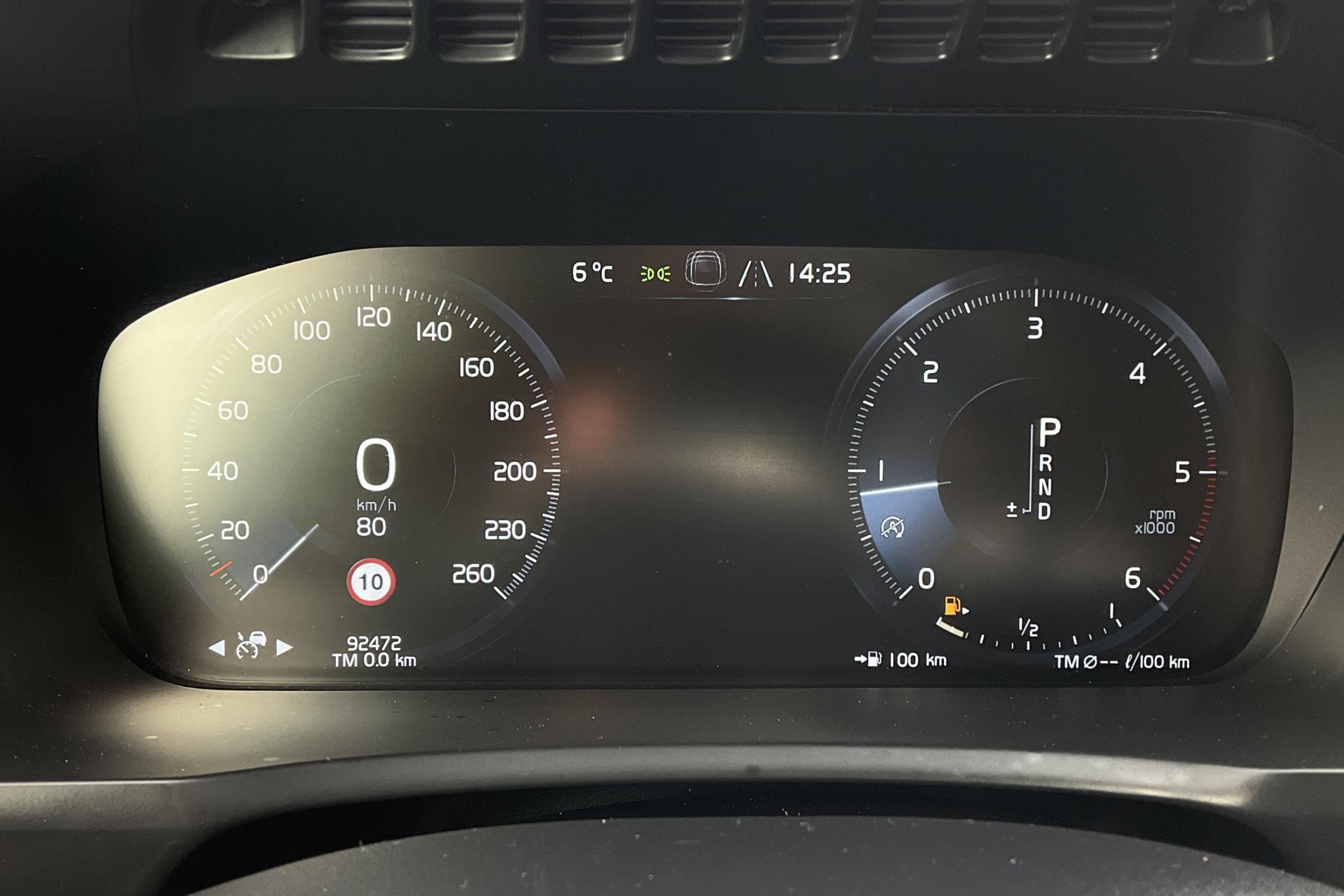 Volvo XC90 D4 AWD (190hk) - 9 247 mil - Automat - vit - 2018
