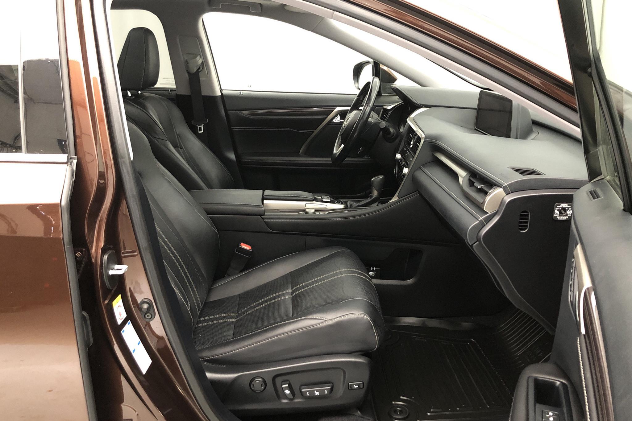 Lexus RX 450h AWD (313hk) - 10 320 mil - Automat - brun - 2016