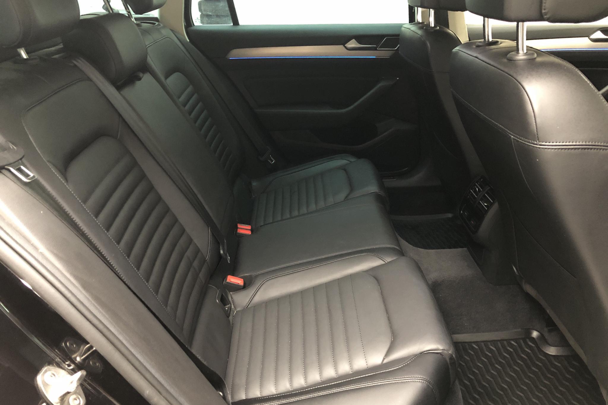 VW Passat 1.4 Plug-in-Hybrid Sportscombi (218hk) - 7 130 mil - Automat - svart - 2018