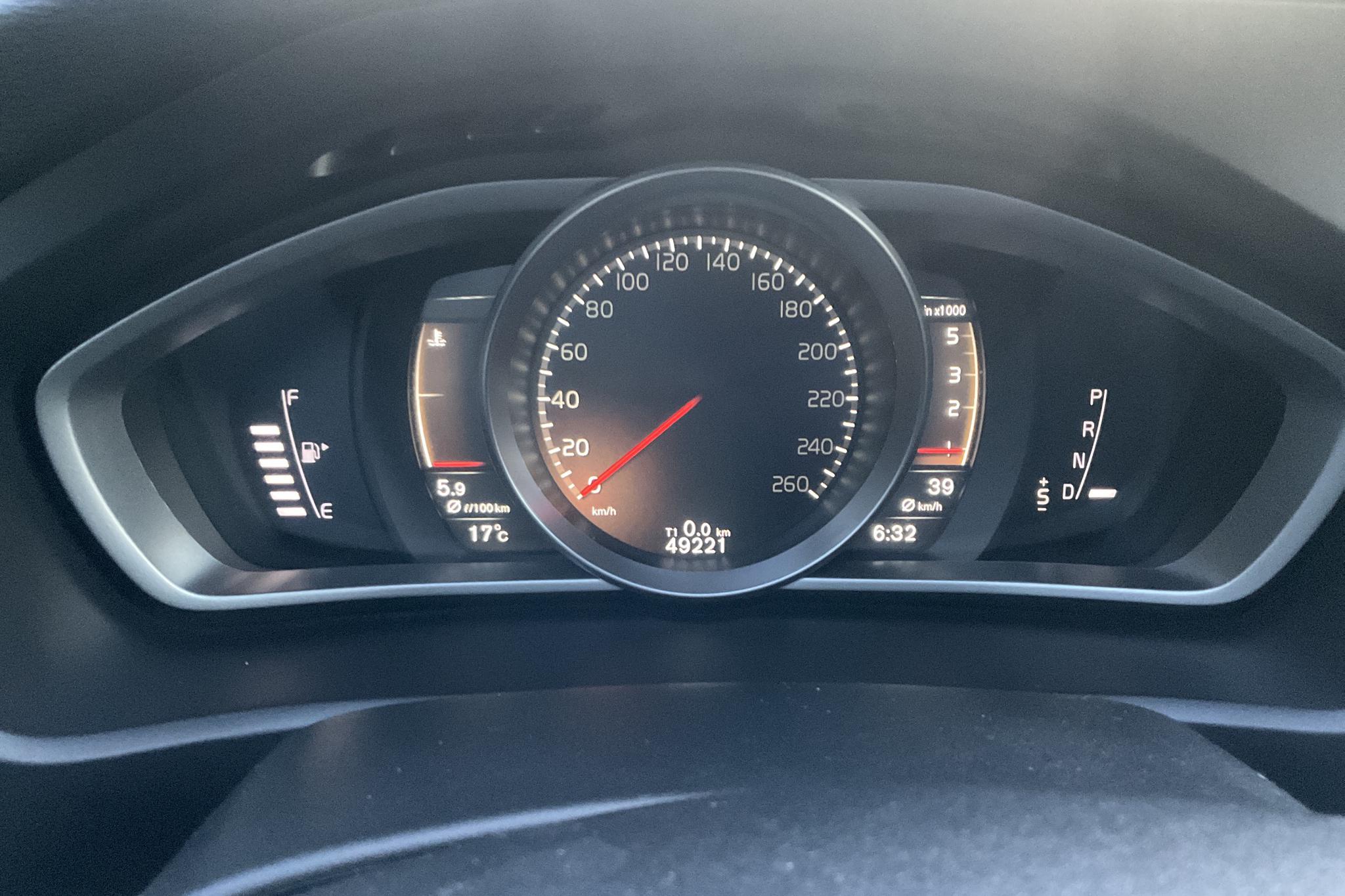 Volvo V40 Cross Country D2 (120hk) - 4 922 mil - Automat - brun - 2018