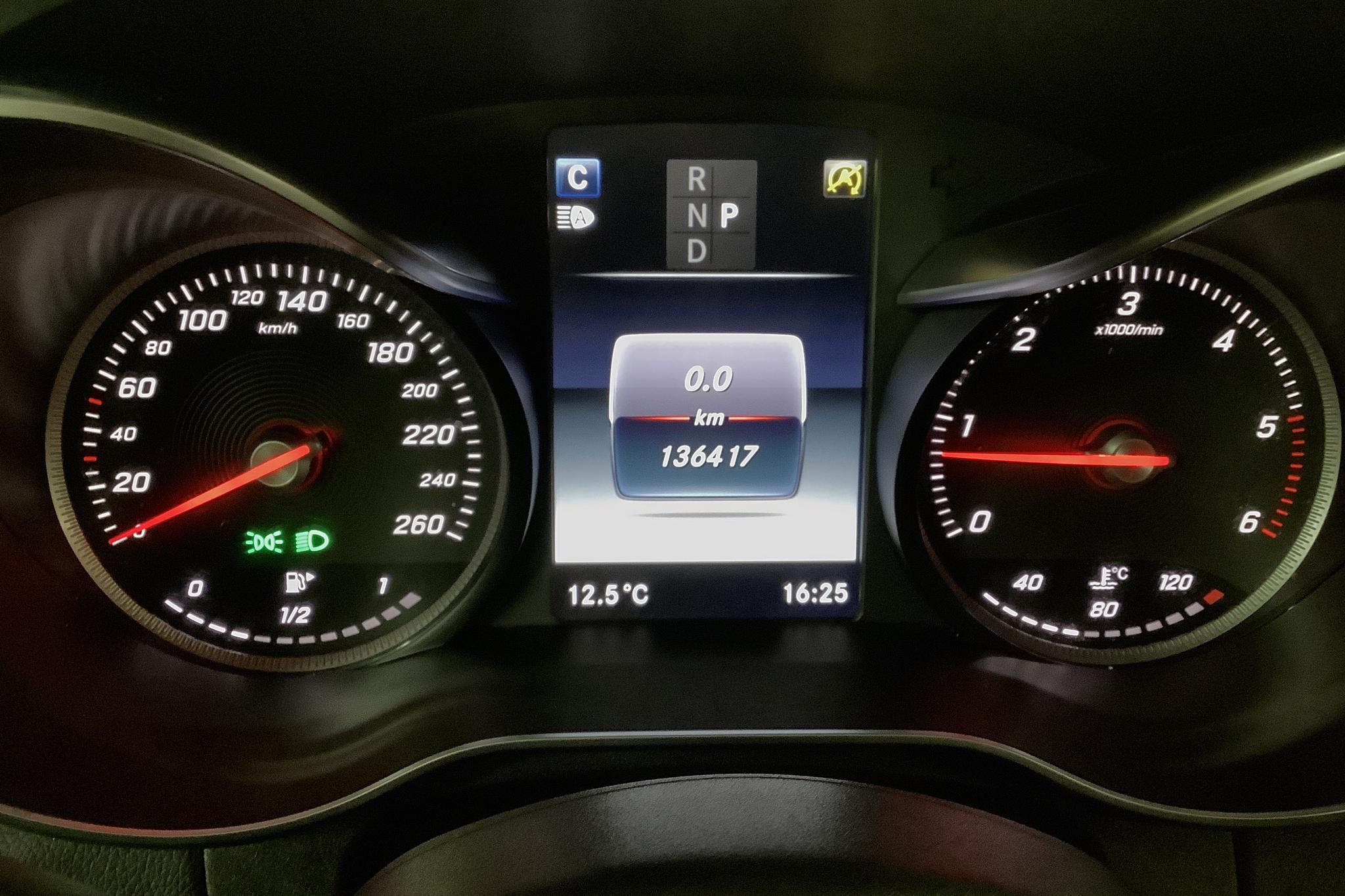 Mercedes C 220 d 4MATIC Kombi S205 (170hk) - 13 641 mil - Automat - vit - 2017