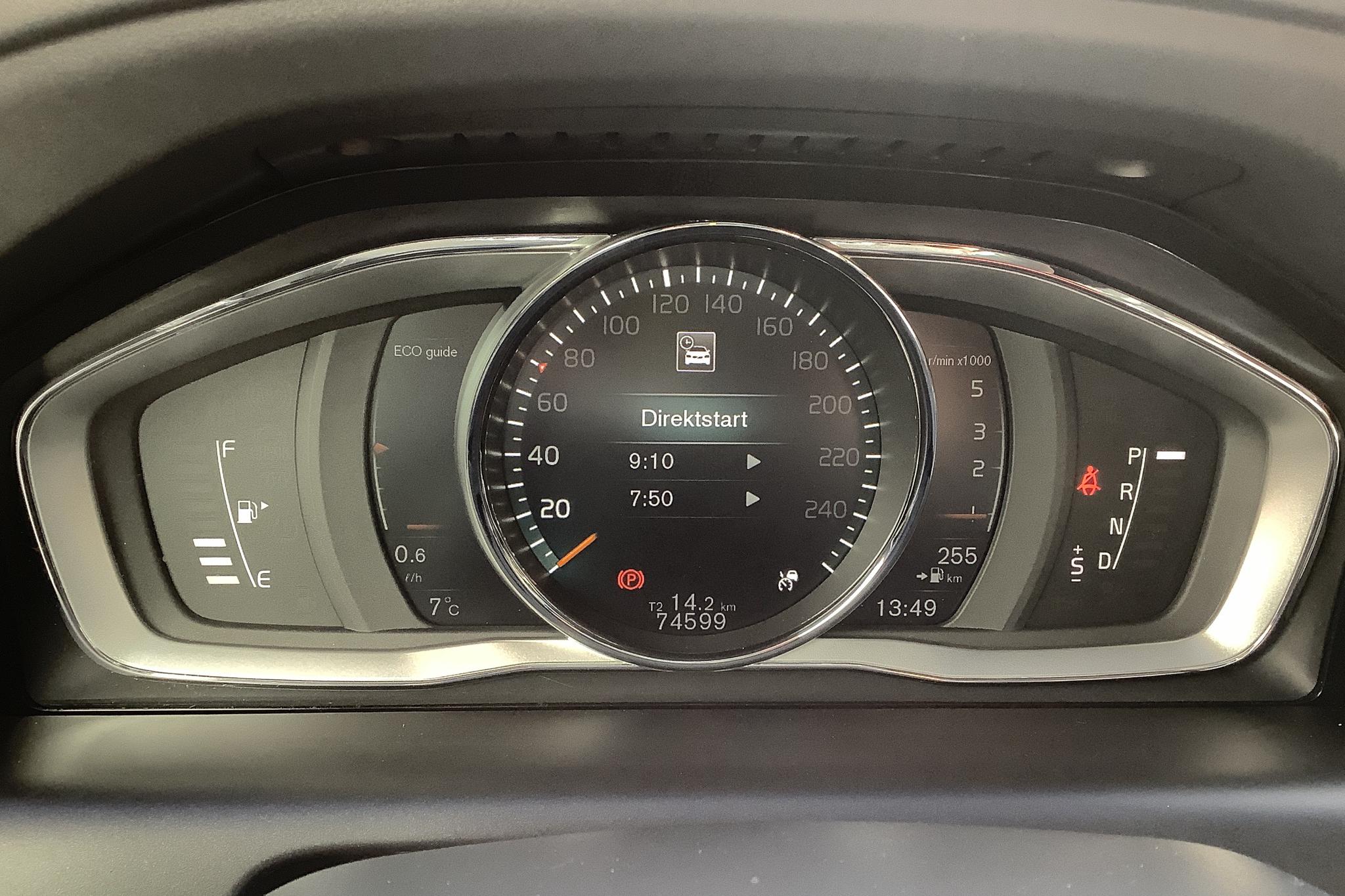 Volvo XC60 D3 2WD (150hk) - 7 459 mil - Automat - vit - 2017