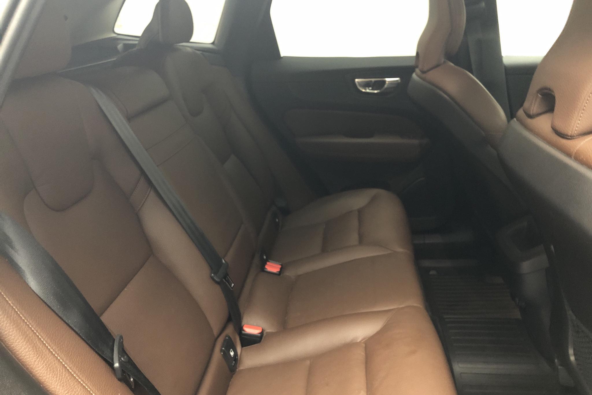 Volvo XC60 D4 AWD (190hk) - 7 557 mil - Automat - Dark Brown - 2019