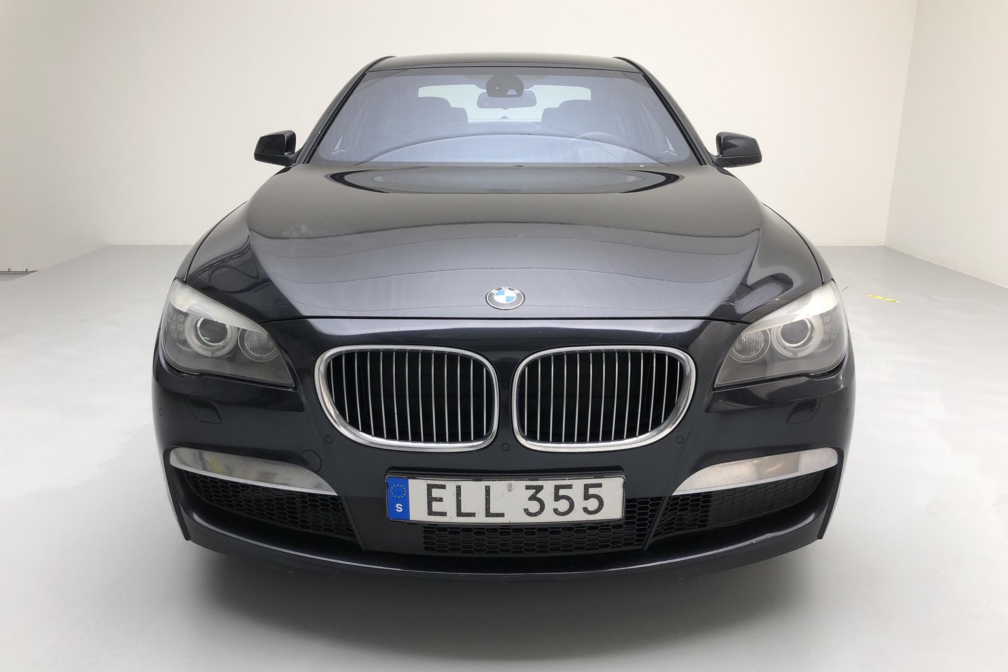 BMW 740d xDrive Sedan, F01 (306hk) - 23 567 mil - Automat - svart - 2012