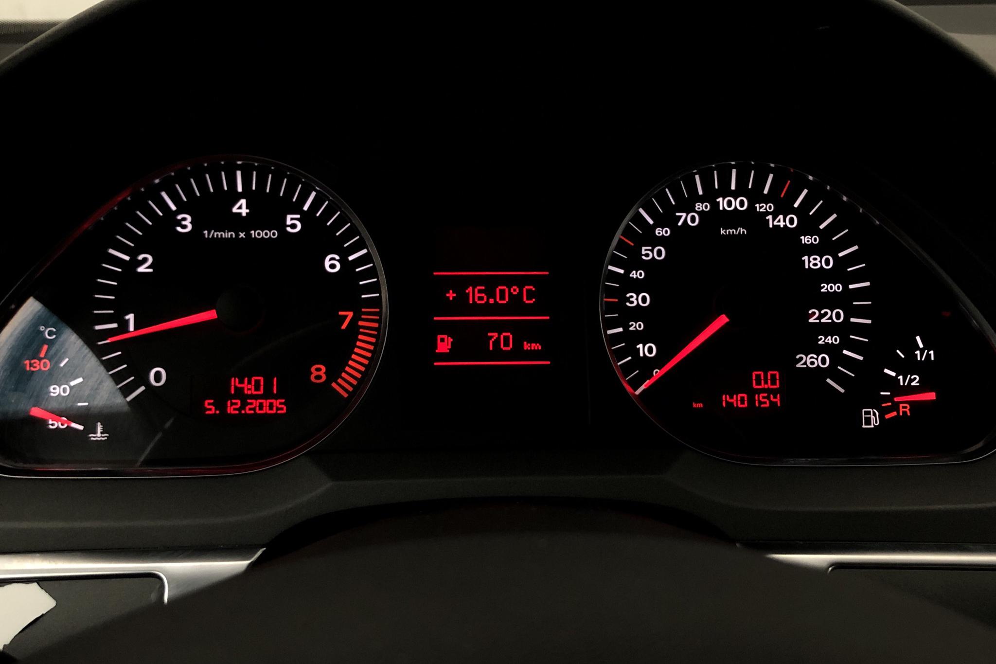 Audi A6 2.4 (177hk) - 140 160 km - Manual - gray - 2005