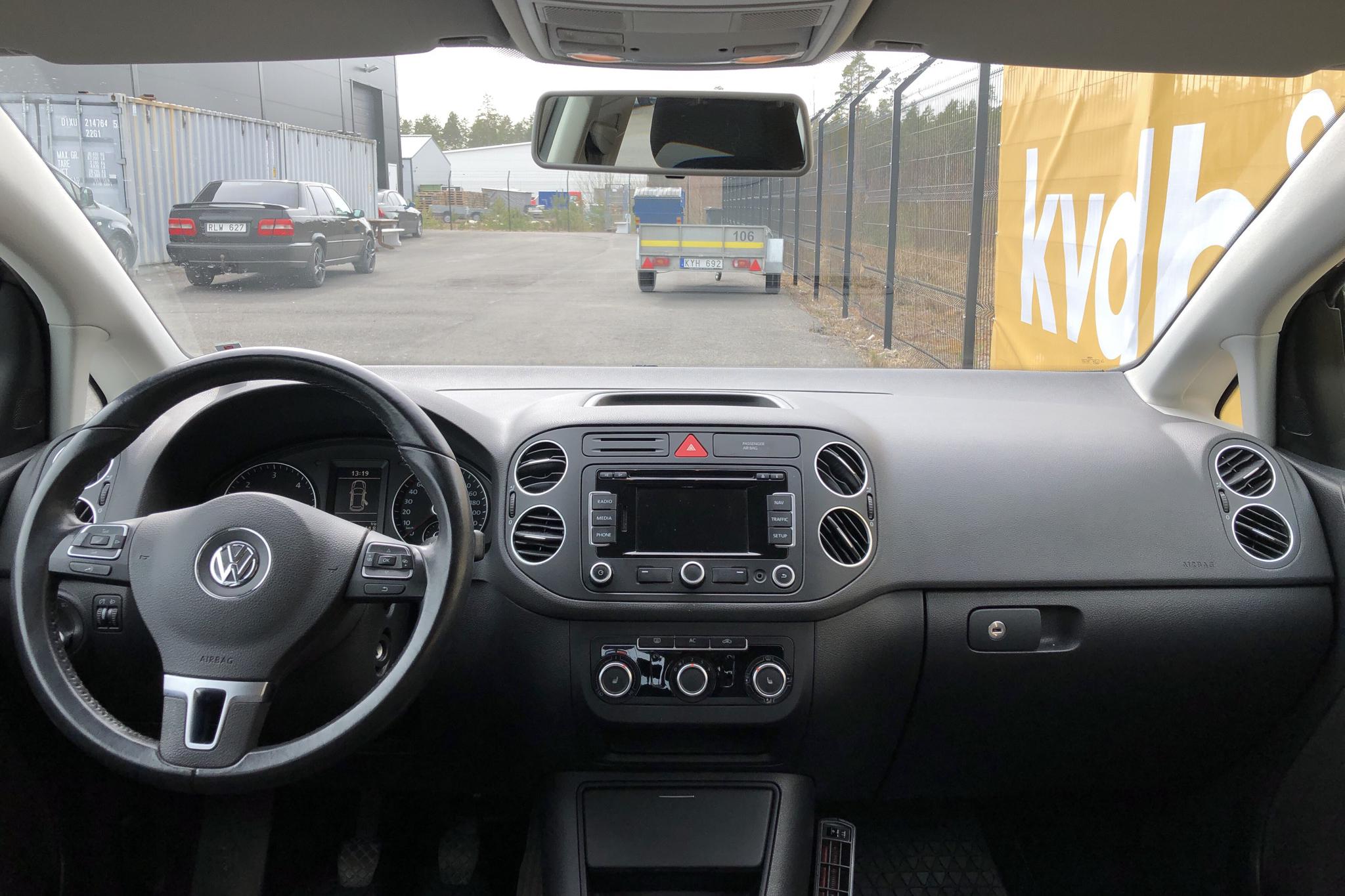 VW Golf VI 1.6 TDI BlueMotion Technology Plus (105hk) - 7 878 mil - Manuell - brun - 2011