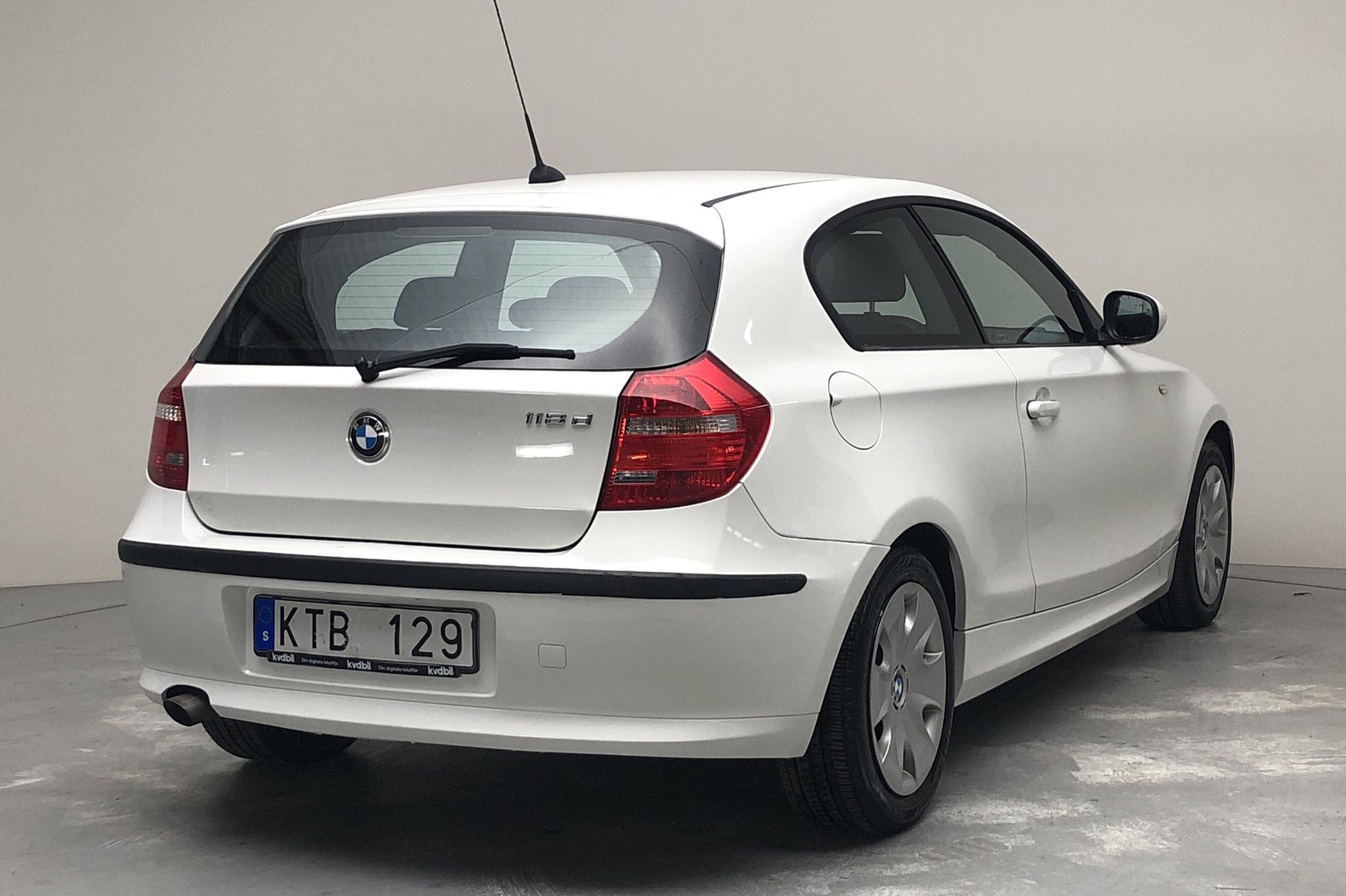 BMW 118d 3dr, E81 (143hk) - 10 095 mil - Automat - vit - 2010