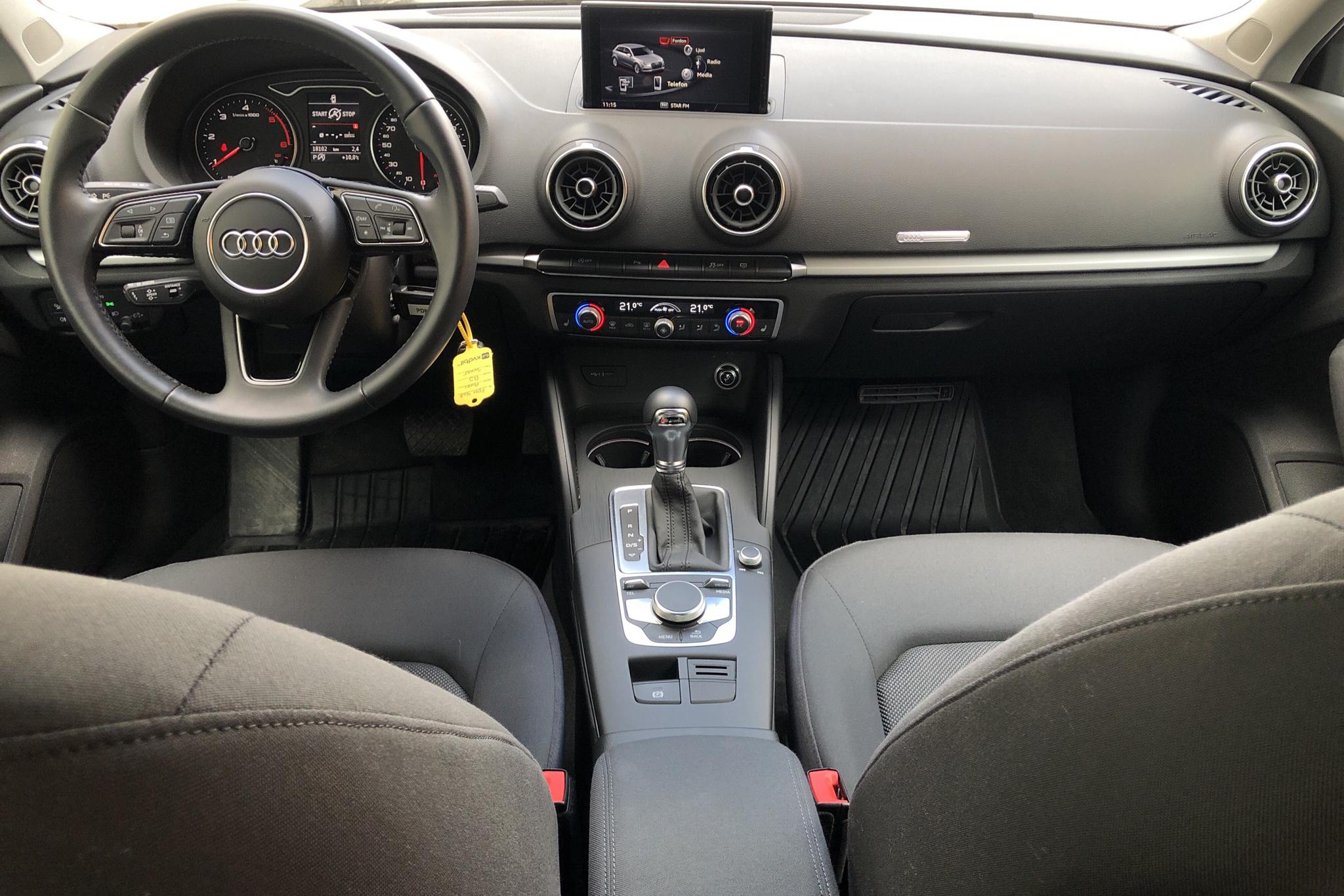 Audi A3 Sportback 30 TDI (116hk) - 1 811 mil - Automat - svart - 2019