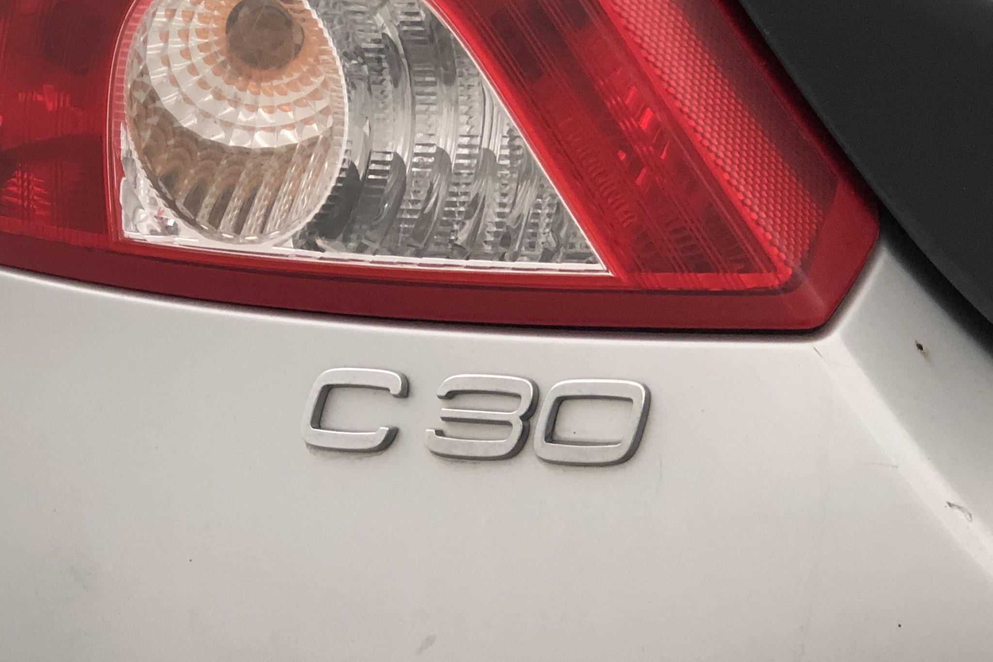 Volvo C30 1.6D DRIVe (109hk) - 91 370 km - Manual - Light Grey - 2010