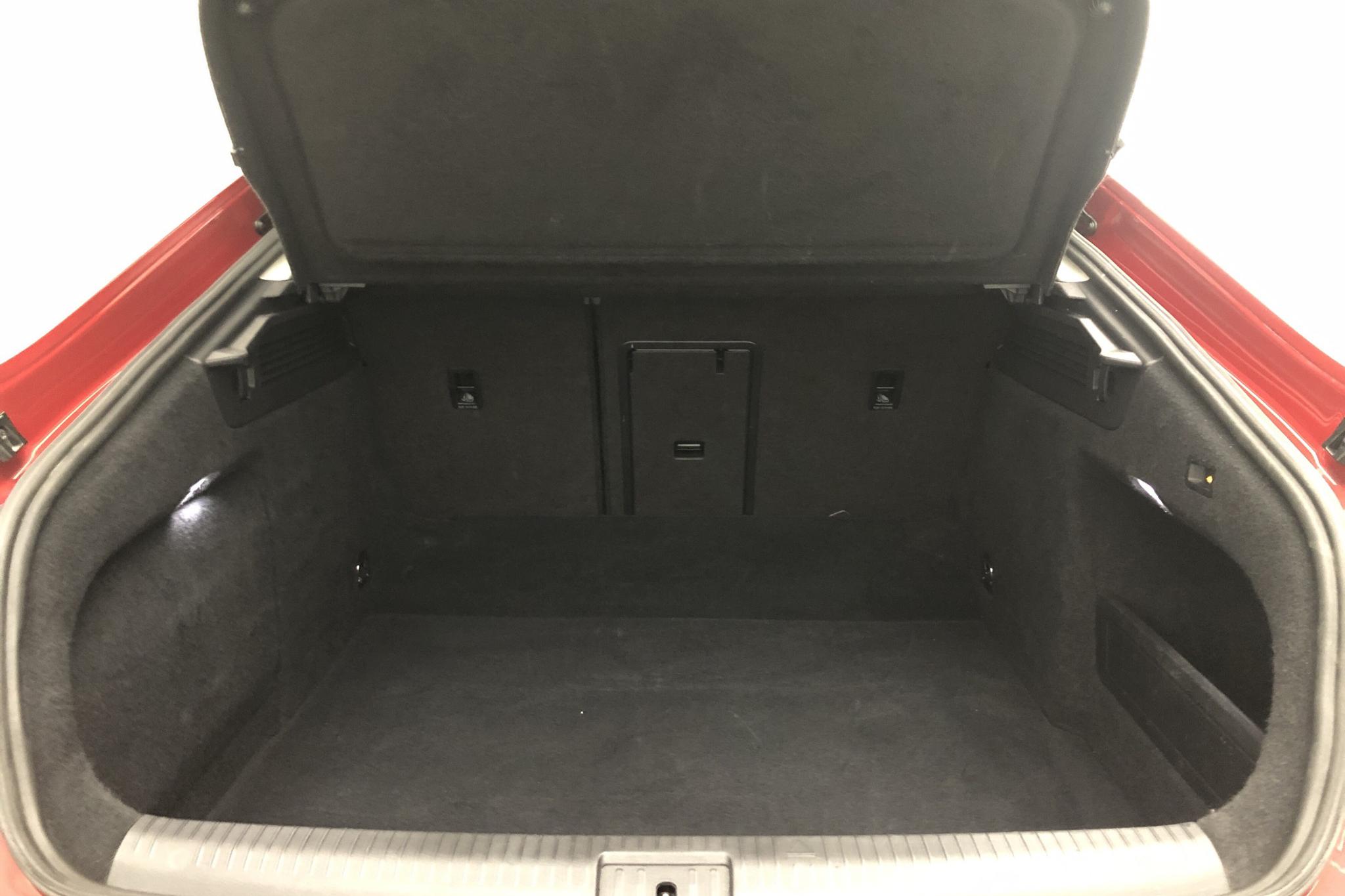 VW Arteon 2.0 TDI 4MOTION (190hk) - 11 286 mil - Automat - Dark Red - 2019
